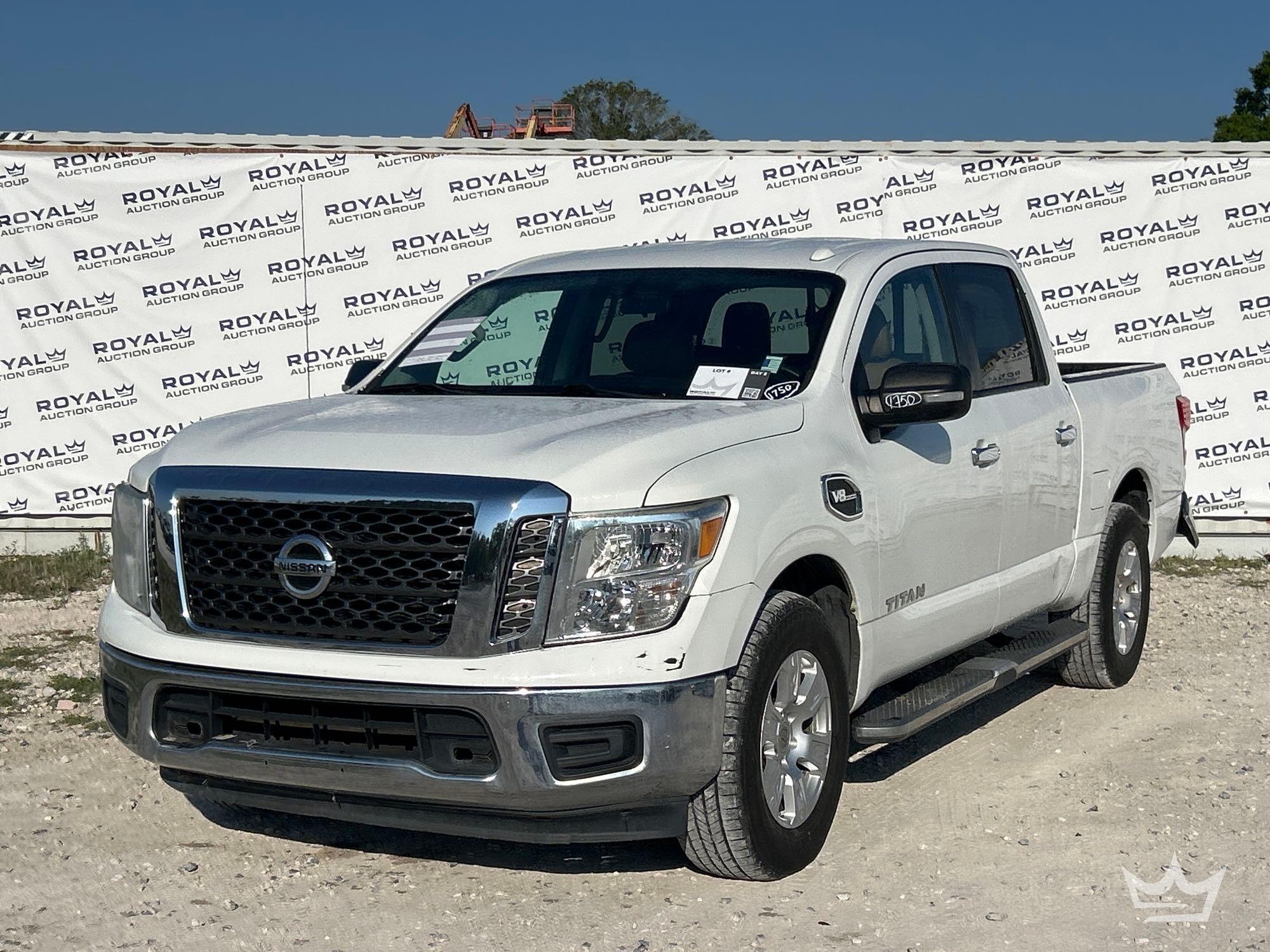 2017 Nissan Titan Crew Cab Pickup Truck (A64556)
