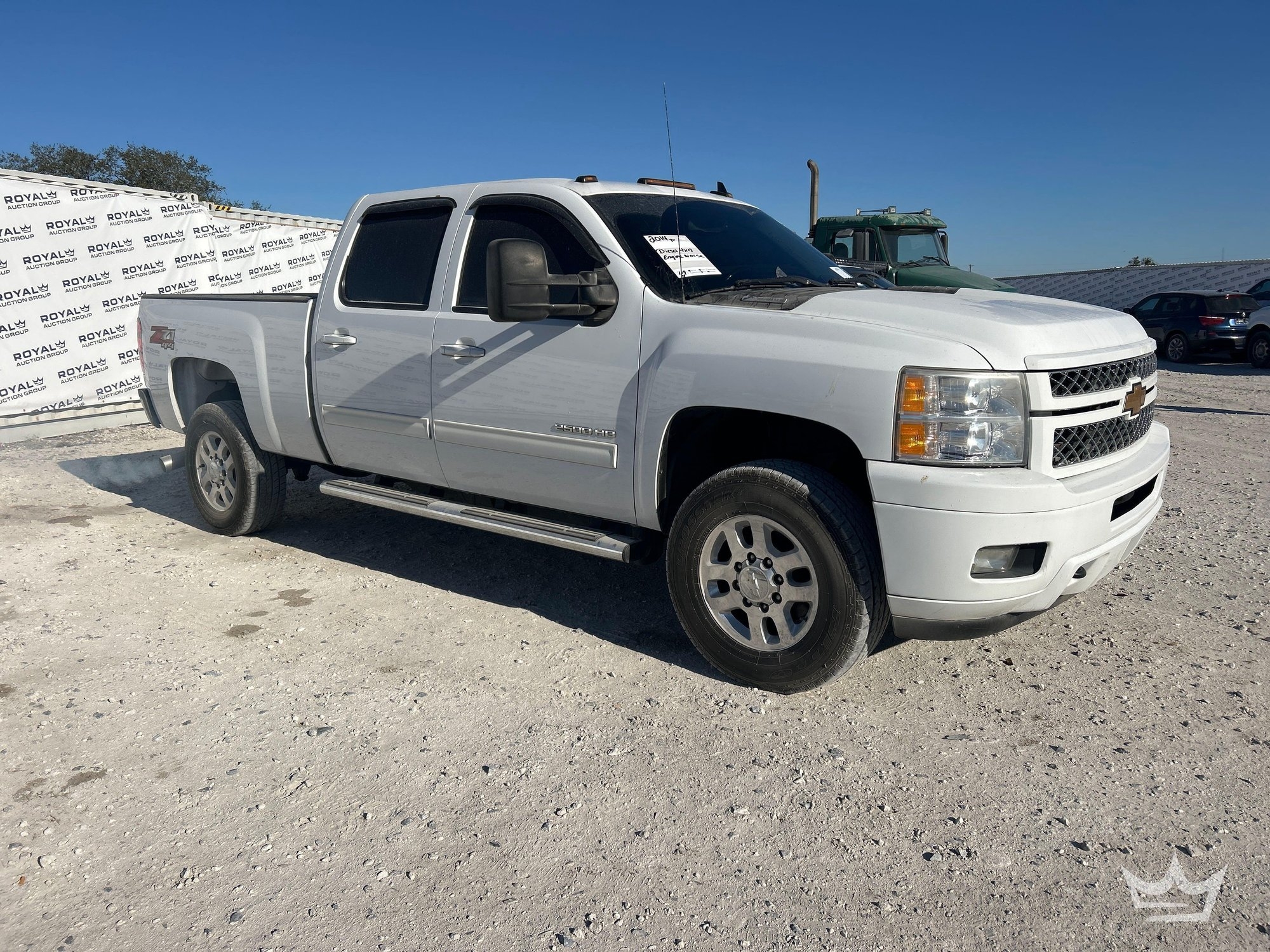 2014 Chevrolet Silverado 2500HD 4x4 Crew Cab Pickup Truck (A61573)