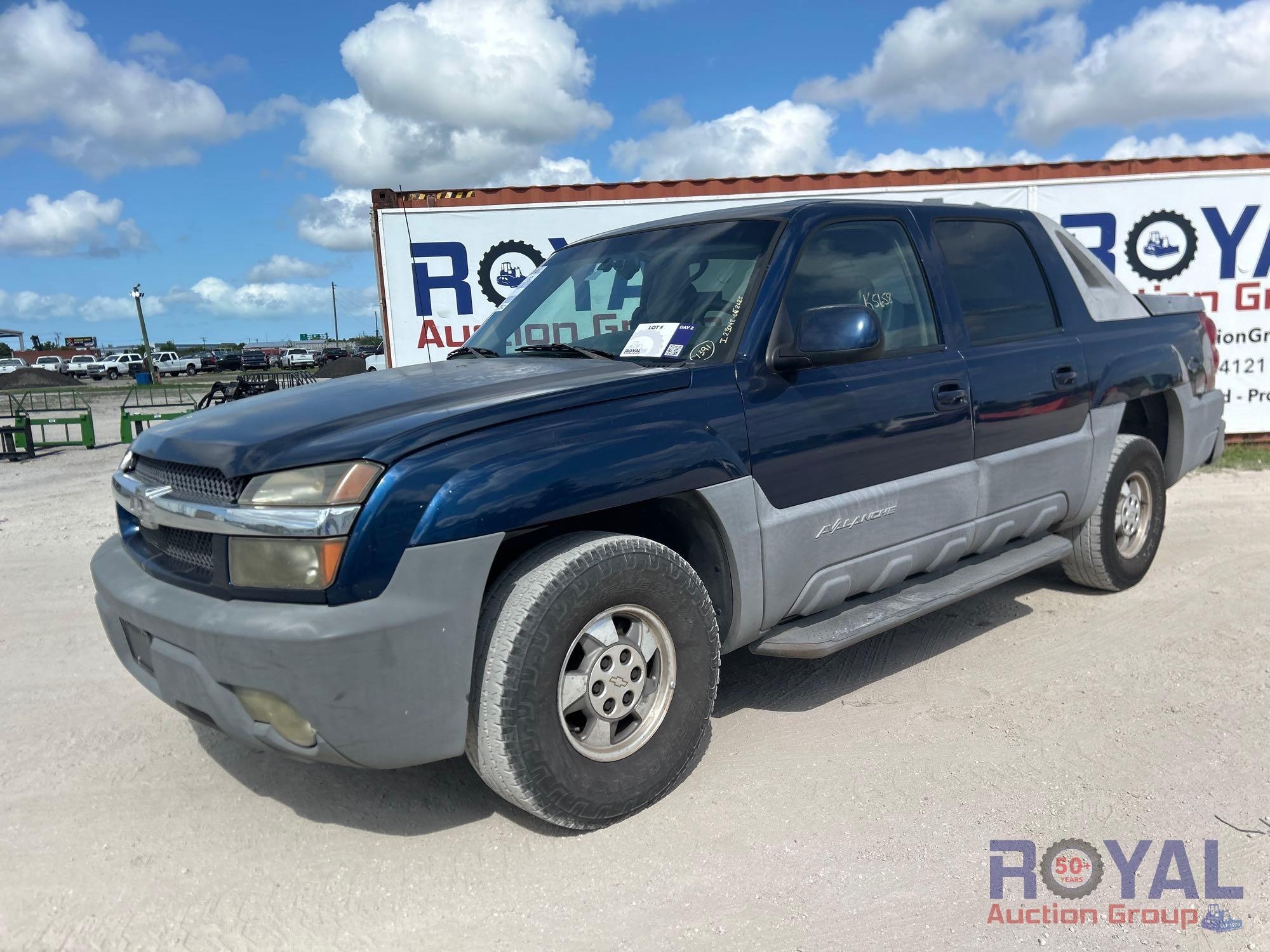 2002 Chevrolet Avalanche Crew Cab Pickup Truck (A46684)