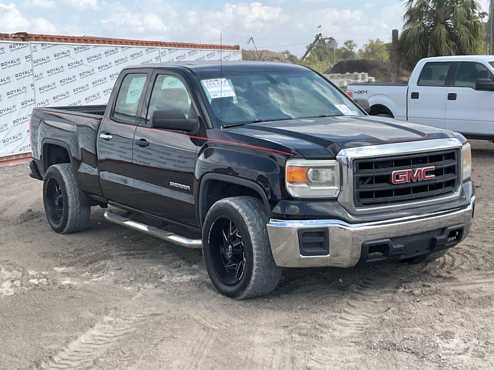 2014 GMC Sierra 1500 Crew Cab Pickup Truck (A61573)
