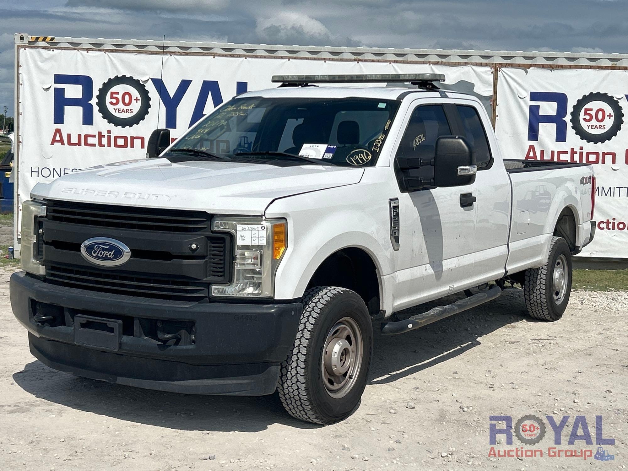 2017 Ford F-250 4x4 Ext. Cab Pickup Truck (A48081)