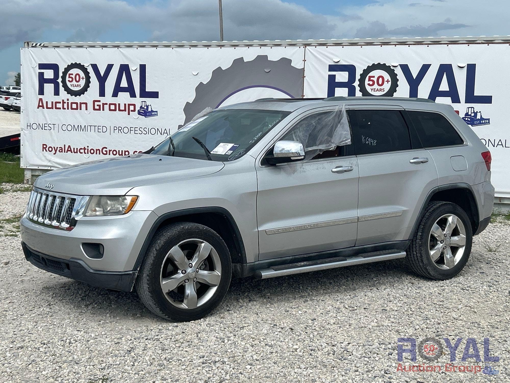 2011 Jeep Grand Cherokee Overland 4x4 SUV (A48082)