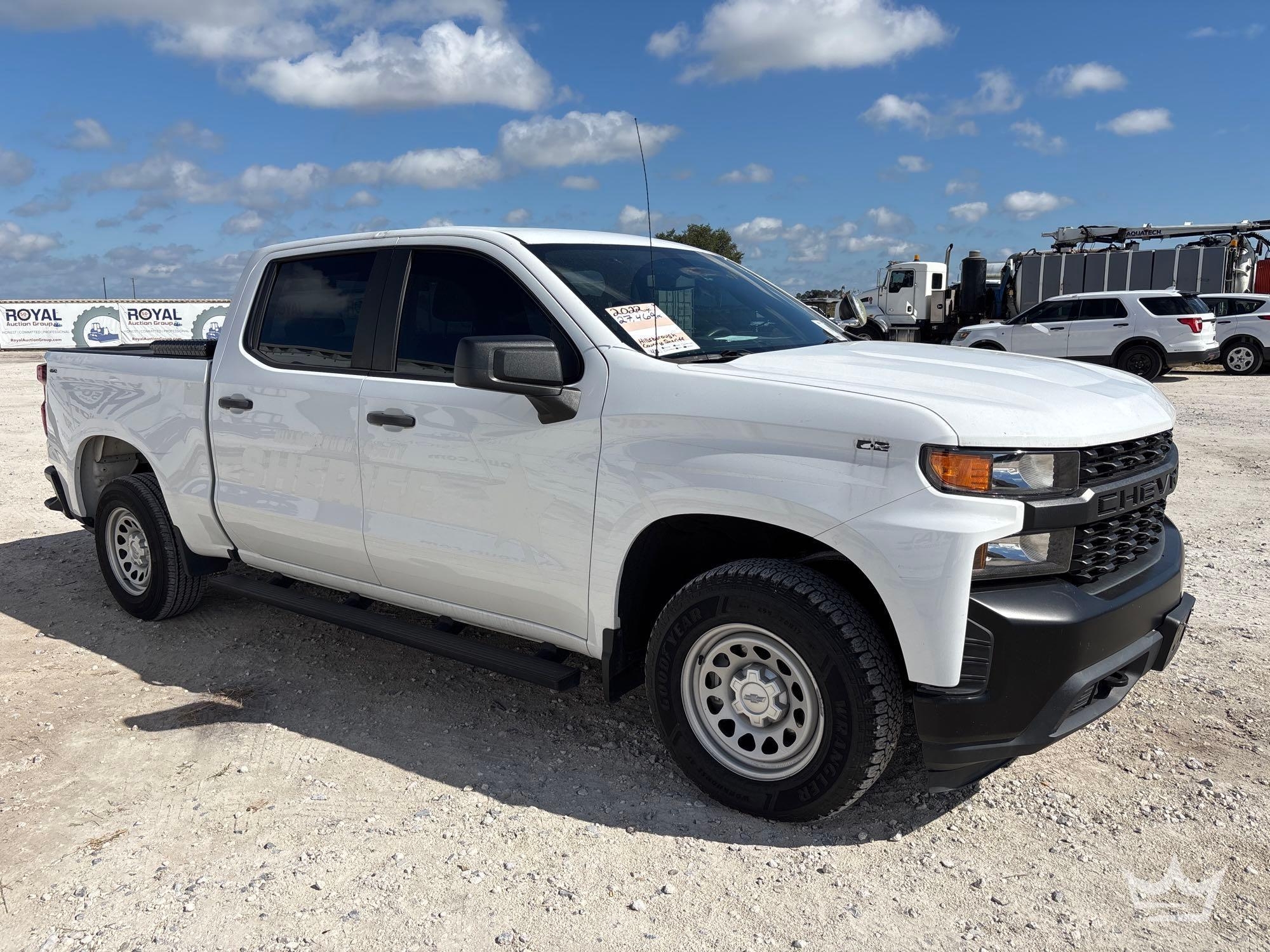2022 Chevrolet 1500 Silverado Crew Cab 4X4 Pick-Up Truck (A59230)