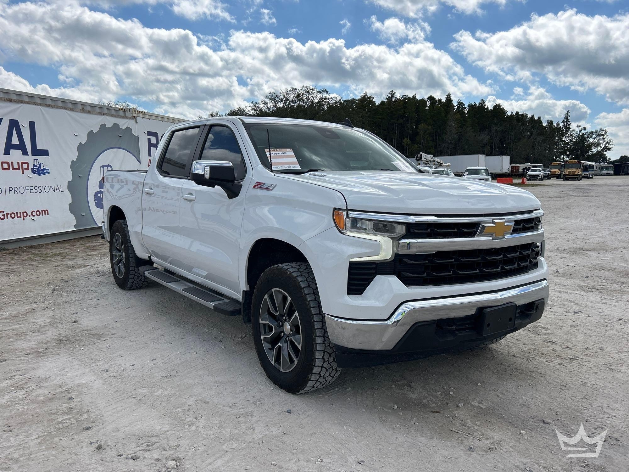 2023 Chevrolet 1500 Silverado Z71 Crew Cab Pick-Up Truck (A59230)