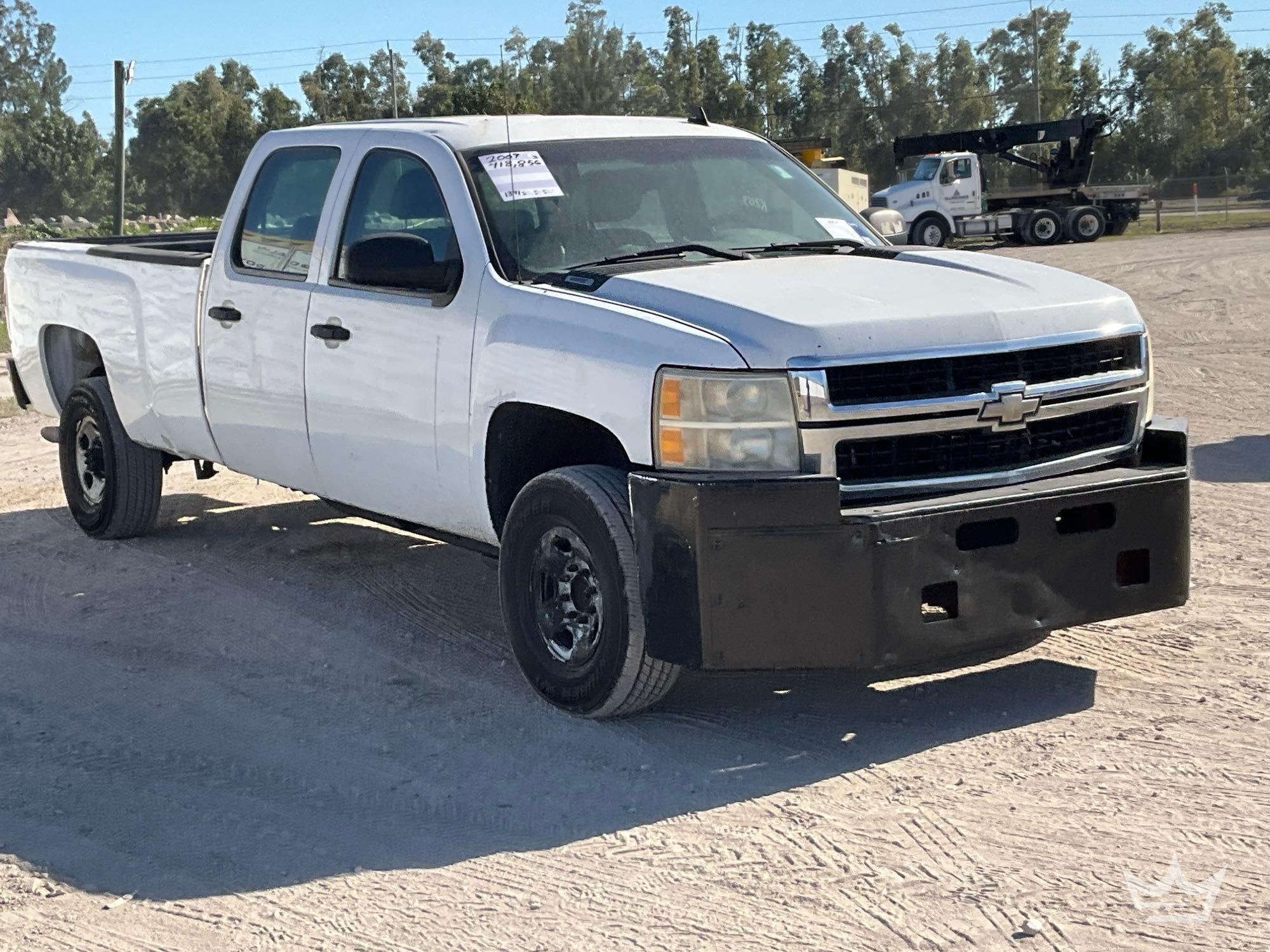 2009 Chevrolet Silverado 2500 Crew Cab Pickup Truck (A64556)