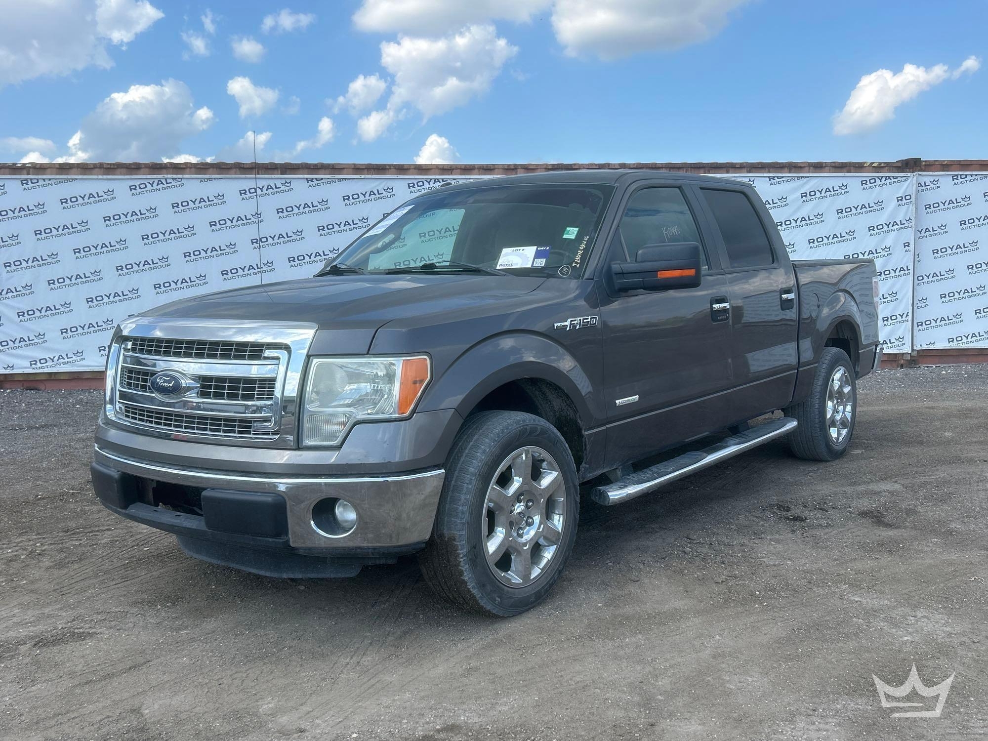 2013 Ford F-150 Crew Cab Pickup Truck (A64556)