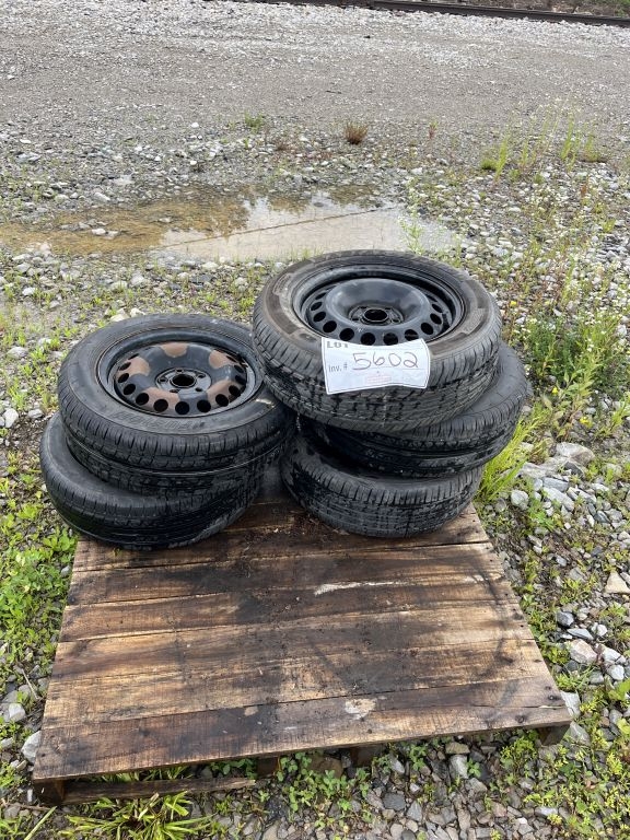 5 New Tires on 5bolt rims, 195/60/15 (A47371)