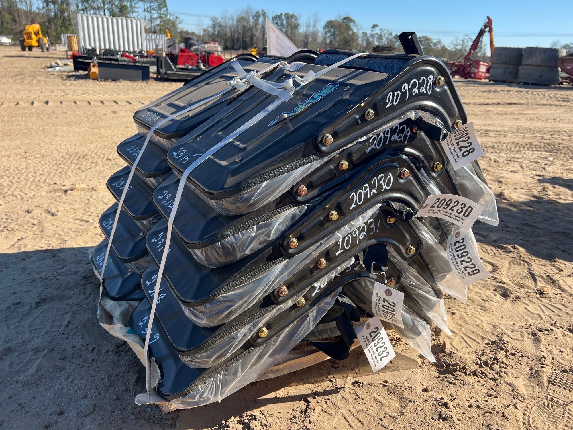 UNUSED FUTURE EQUIPMENT SEAT (A60432)