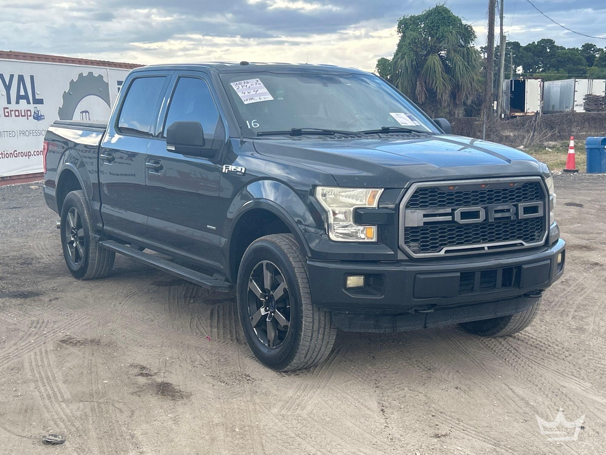 2016 Ford F-150 4x4 Crew Cab Pickup Truck (A64556)