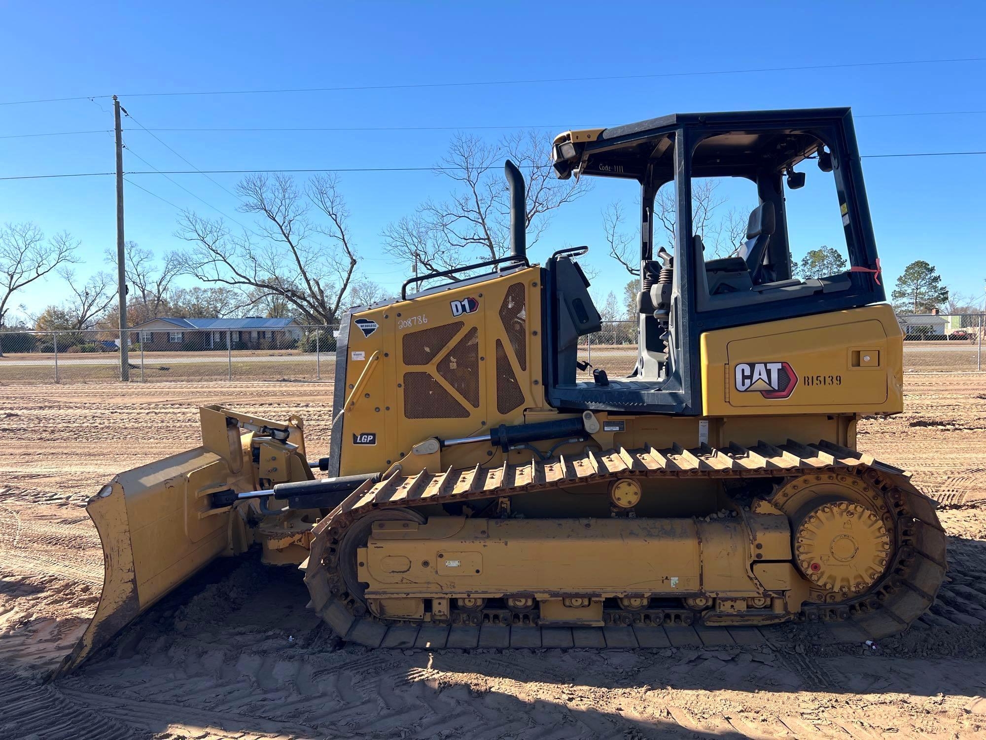 2020 CATERPILLAR D1 LGP CRAWLER DOZER (A60429)