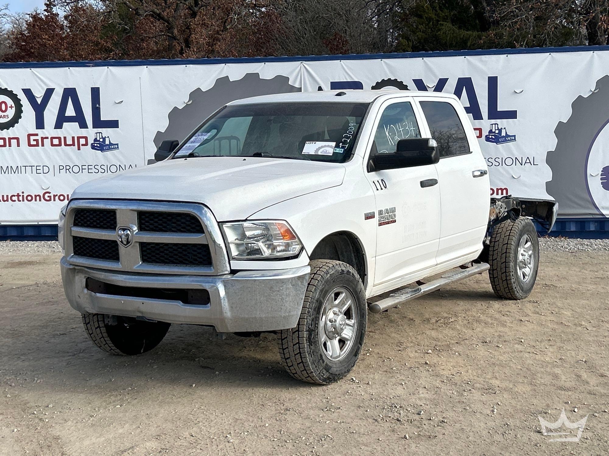 2017 Ram 2500 4x4 Crew Cab Cab and Chassis Truck (A60352)