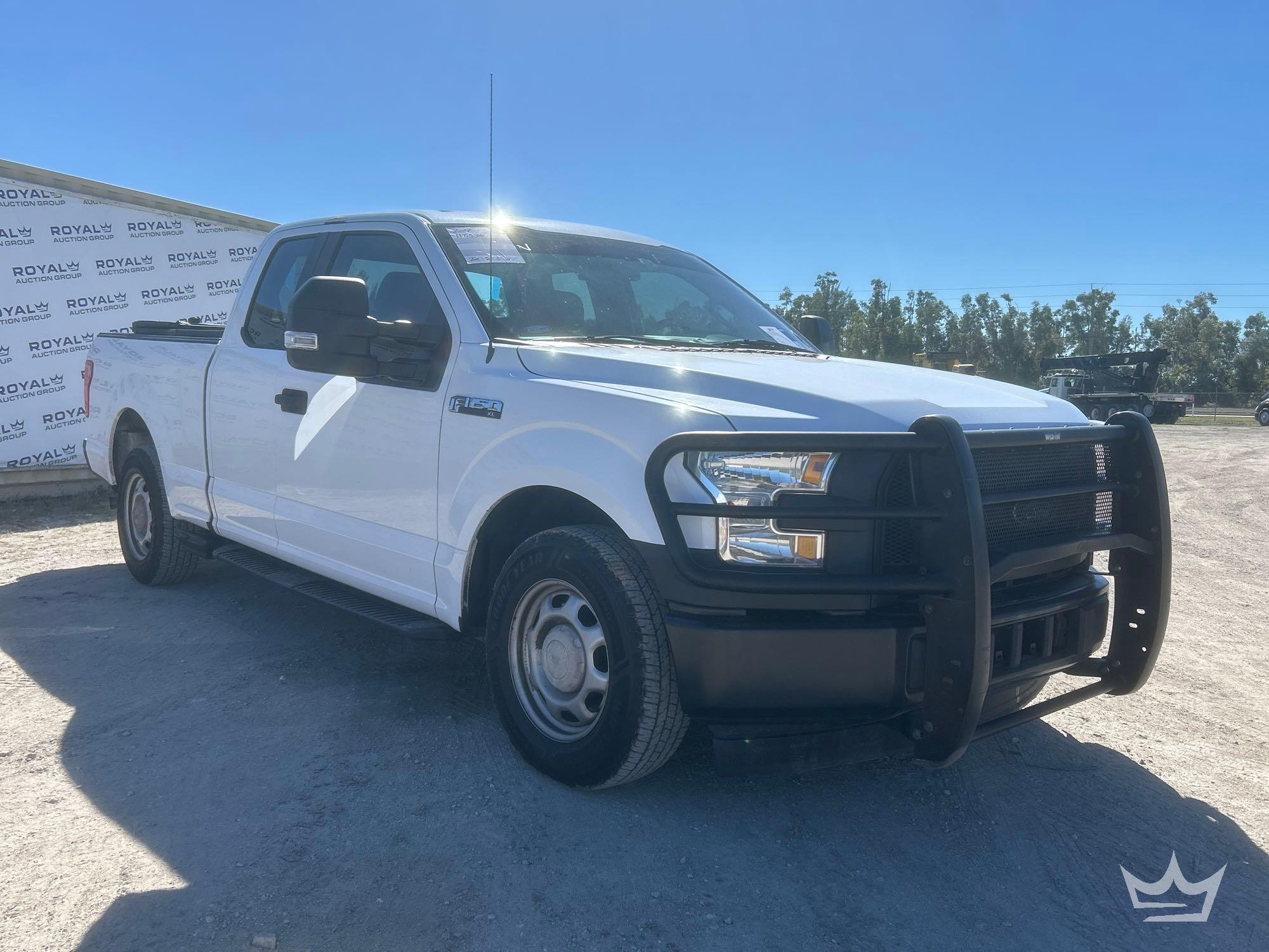 2017 Ford F-150 Ext. Cab Pickup Truck (A61568)
