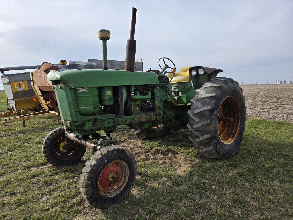 John Deere 3010 Tractor (A66408)