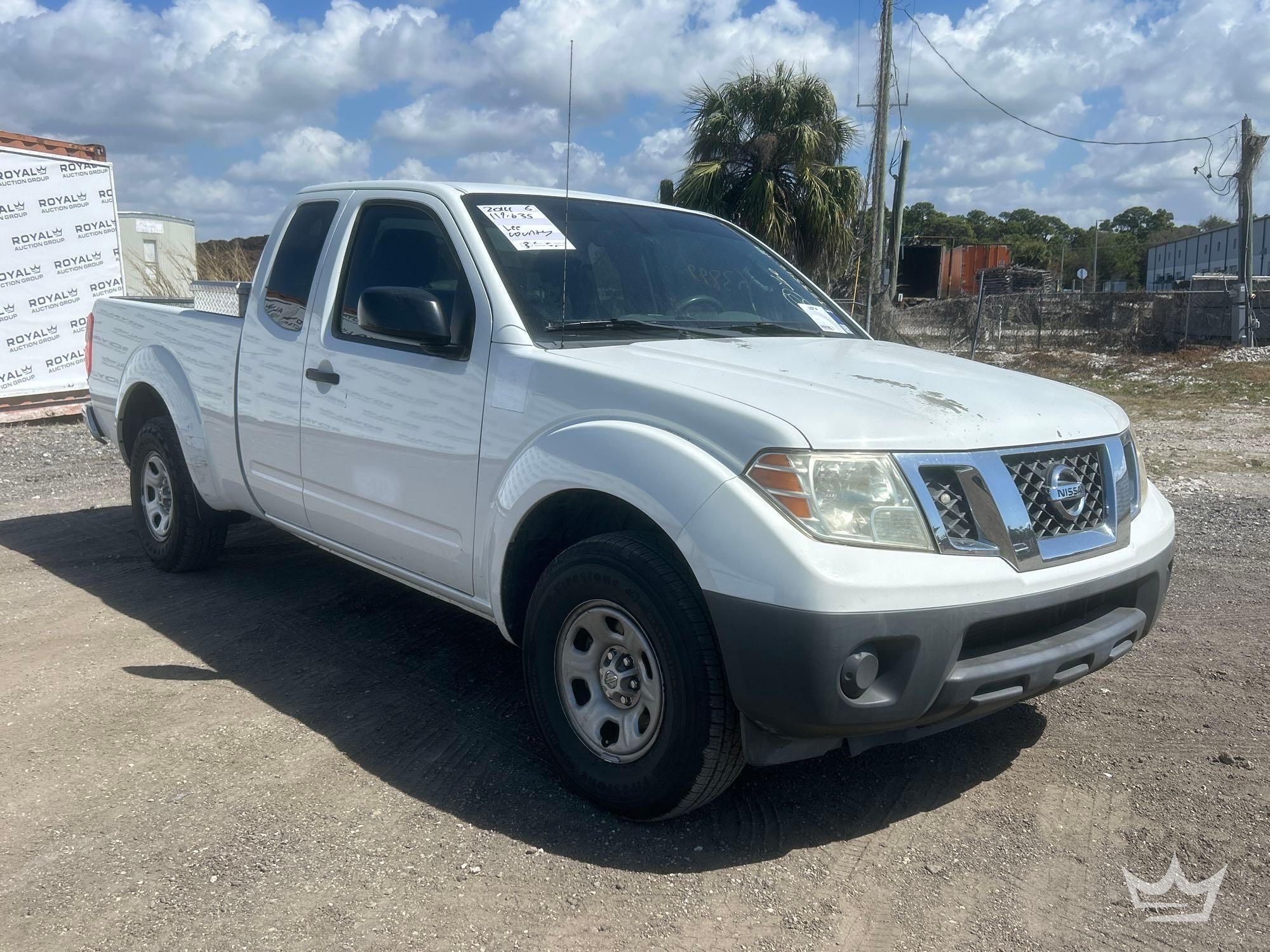 2014 Nissan Frontier Ext Cab Pickup Truck (A61573)
