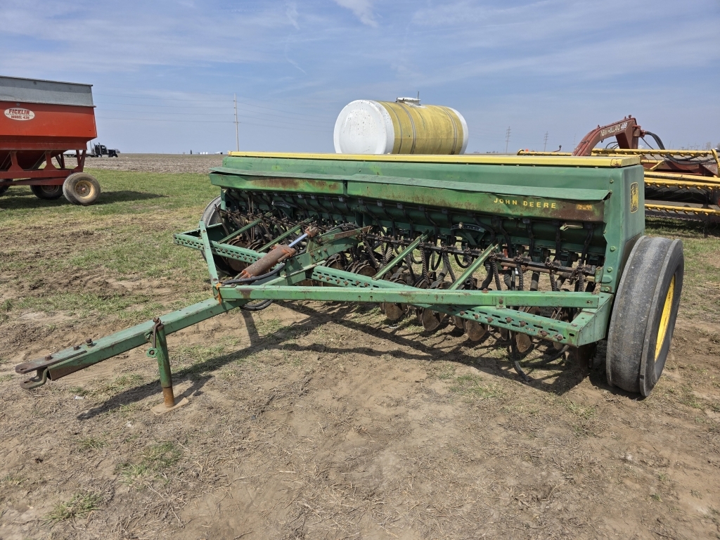 John Deere Drill (A66408)
