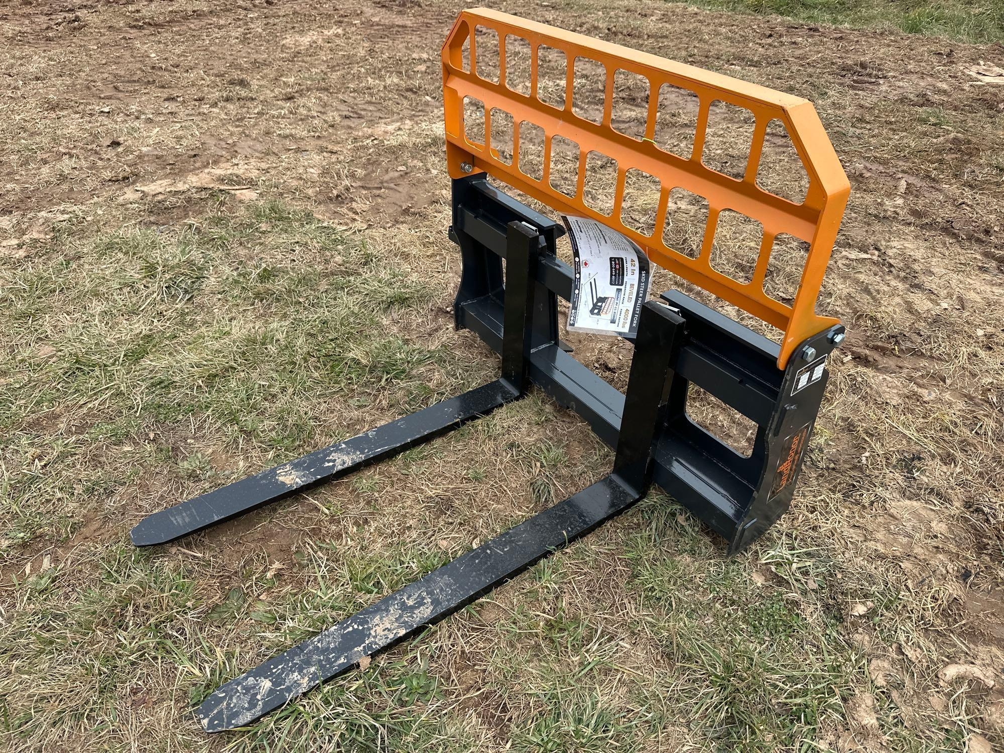 New/Unused Landhonor Quick Attach Pallet Forks (A61166)