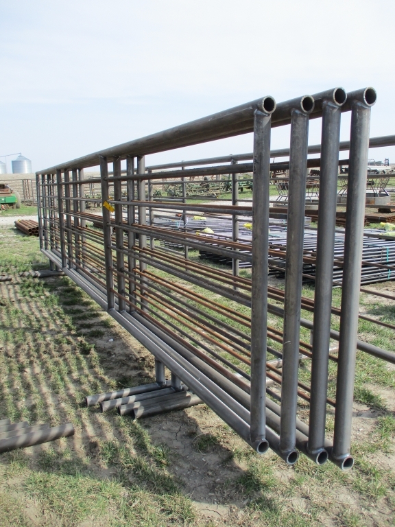 (4) Texas Built 25' Stand Alone Livestock Panels (A66408)