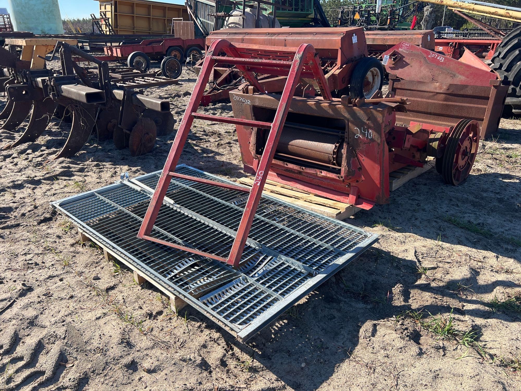 TROUGH FOR CASE IH 1640 COMBINE (A63290)