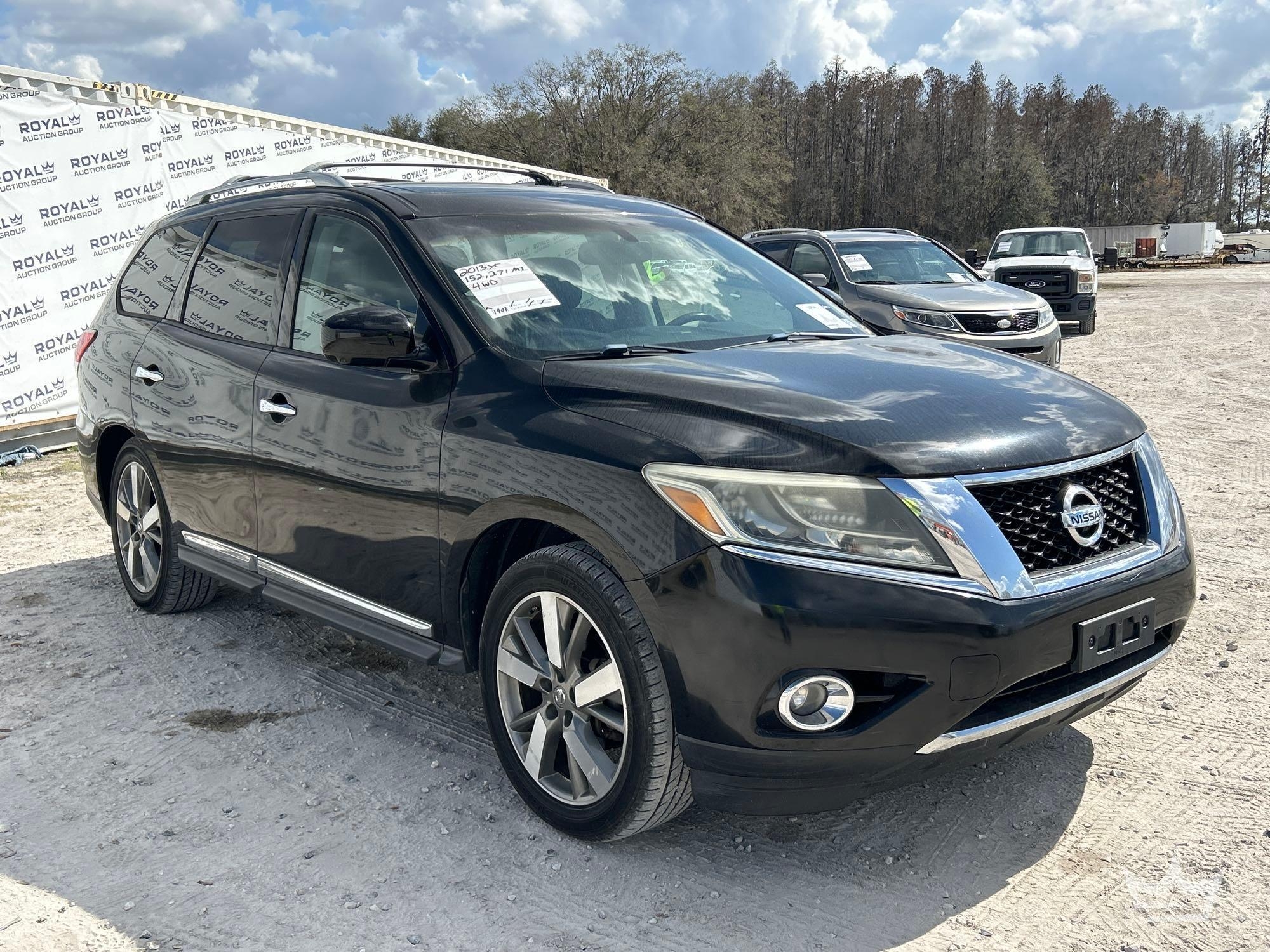 2013 Nissan Pathfinder 4x4 SUV (A61574)