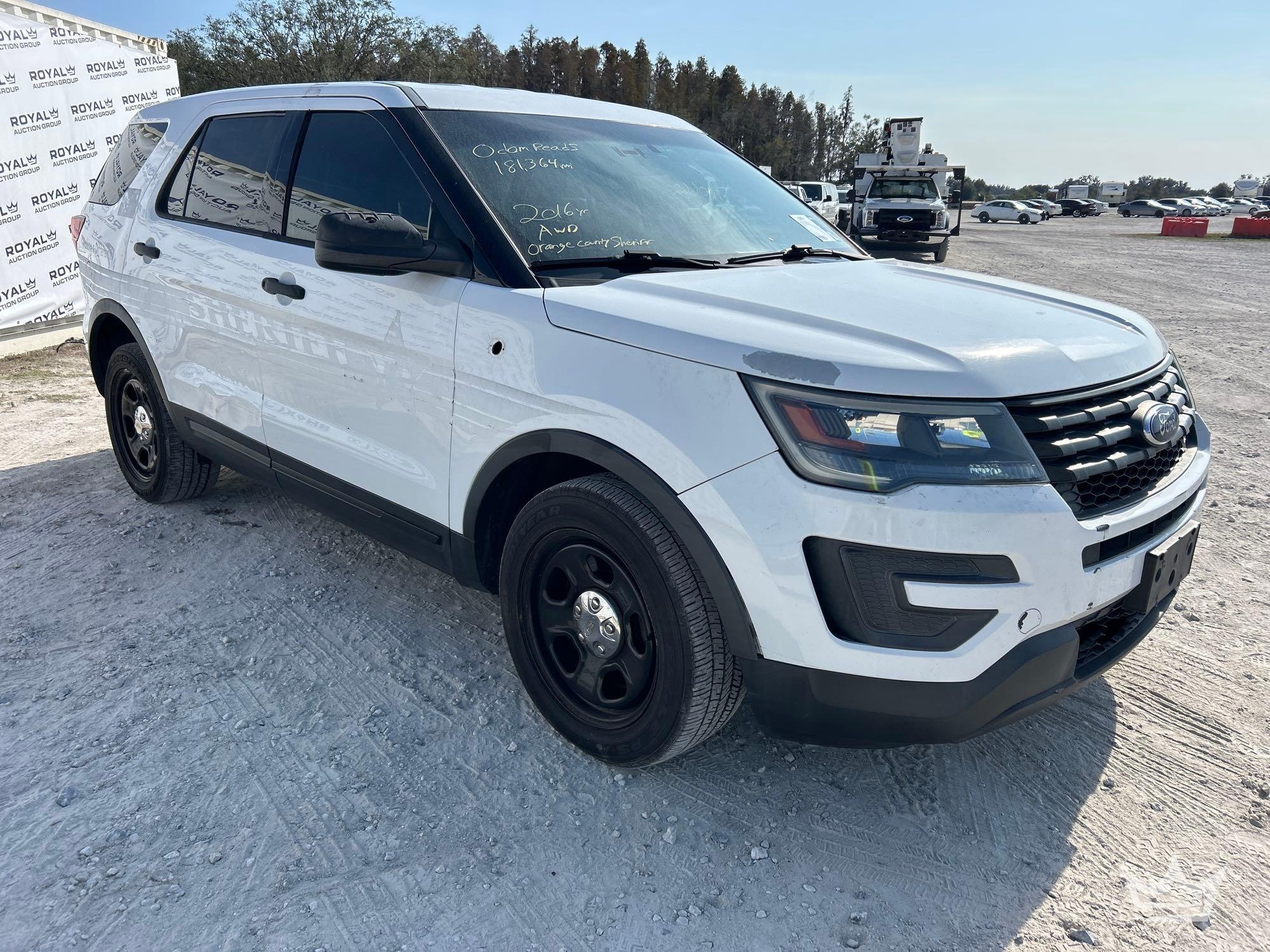 2016 Ford Explorer AWD SUV (A59231)