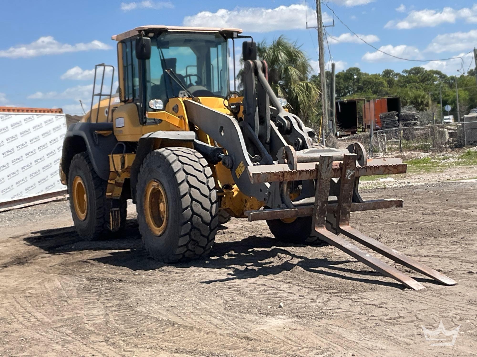 2015 Volvo L110H Articulated Wheel Loader (A64553)