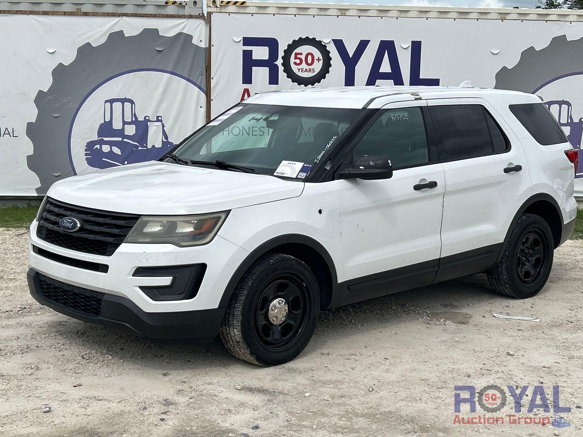 2016 Ford Explorer AWD SUV (A48082)
