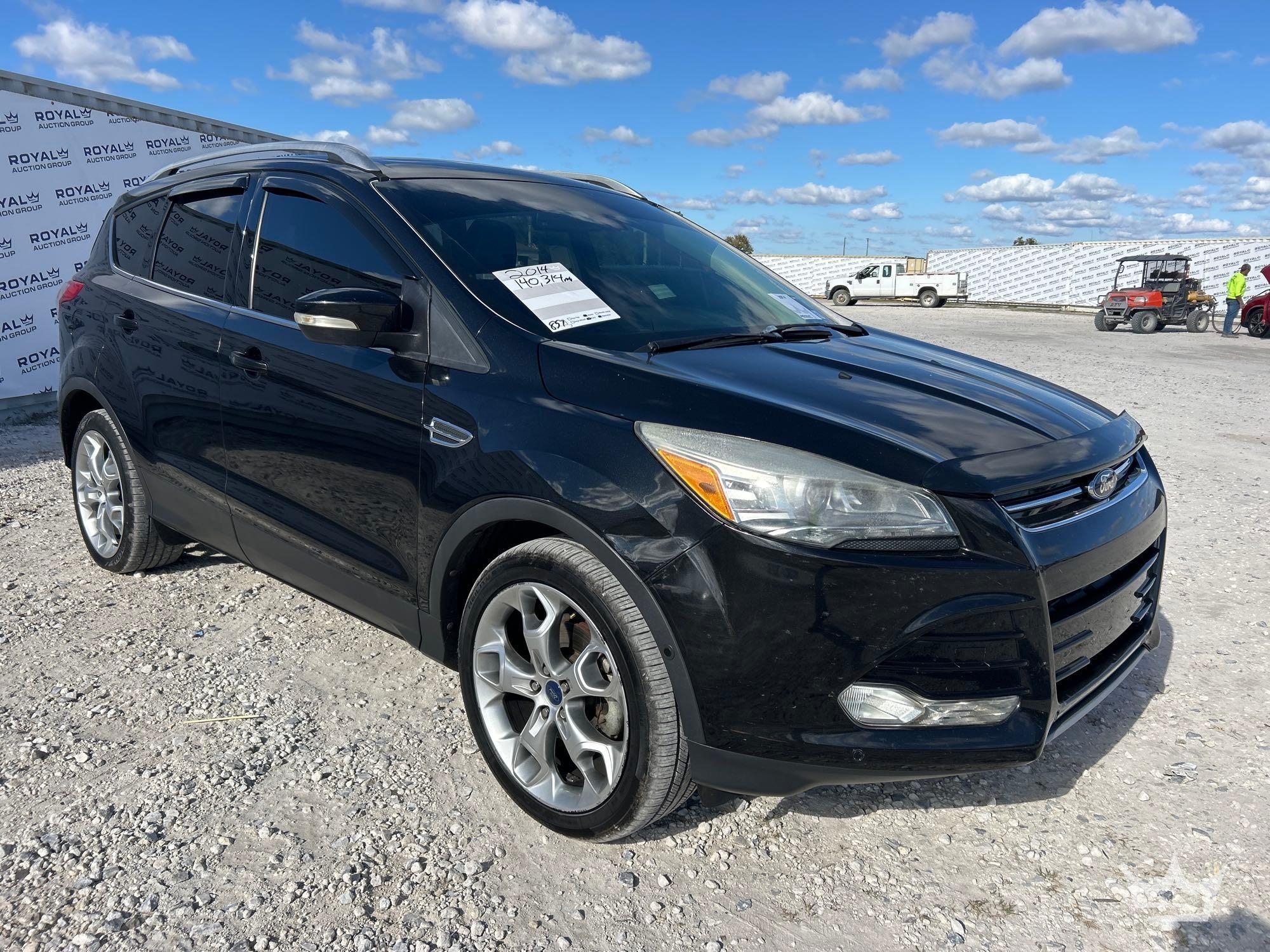 2014 Ford Escape Titanium SUV (A59231)