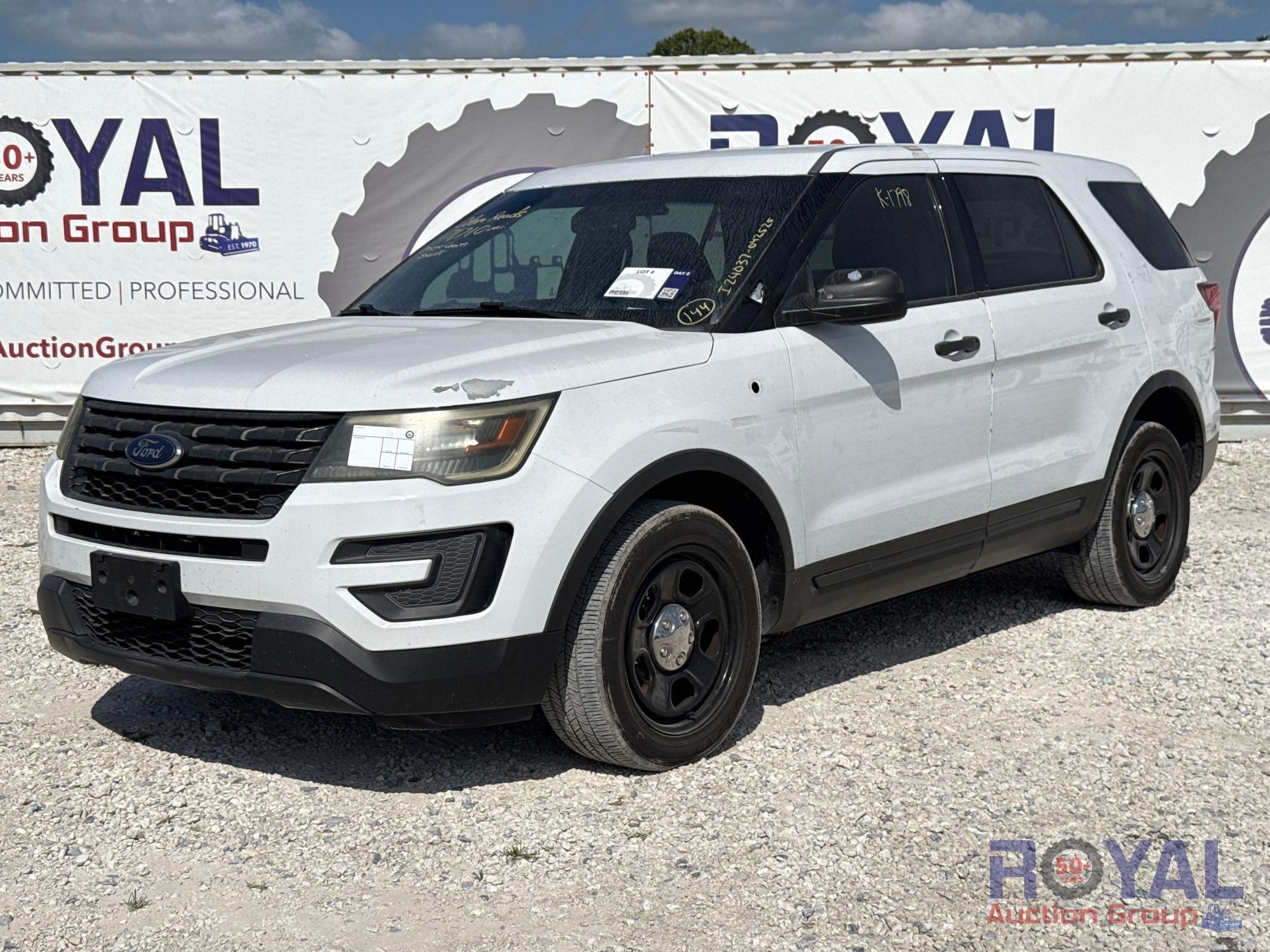 2016 Ford Explorer AWD SUV (A48082)