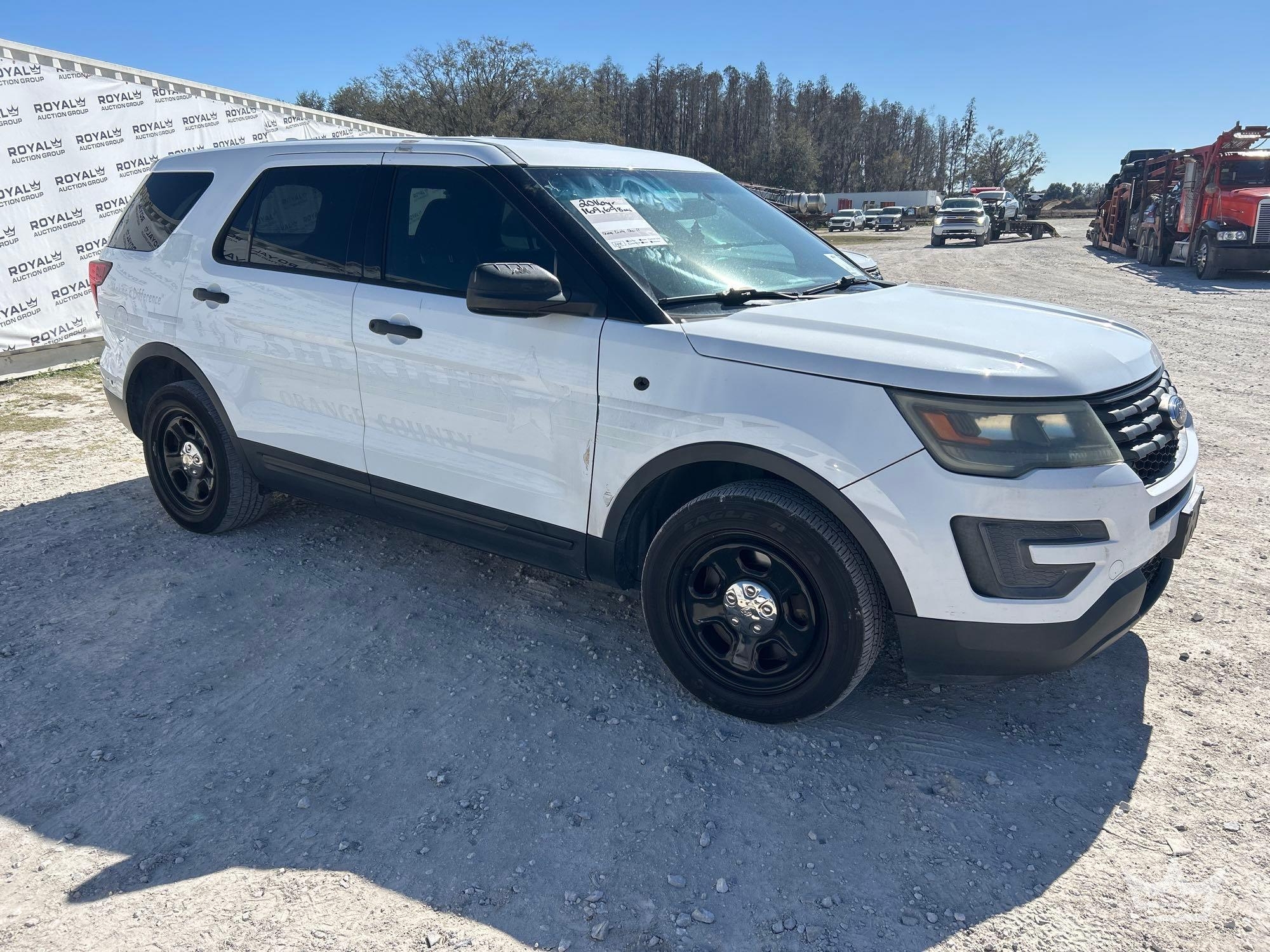 2016 Ford Explorer AWD SUV (A61569)