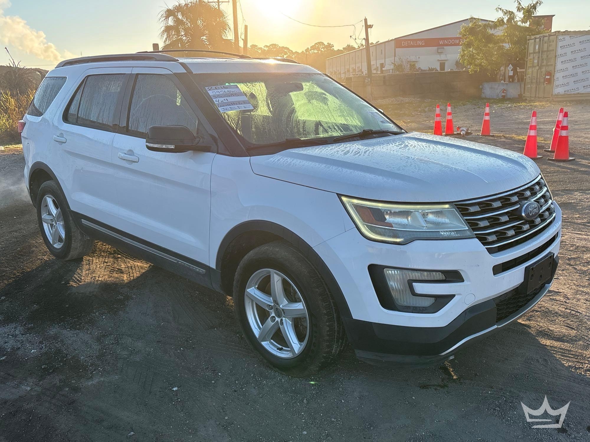 2016 Ford Explorer AWD SUV (A64557)