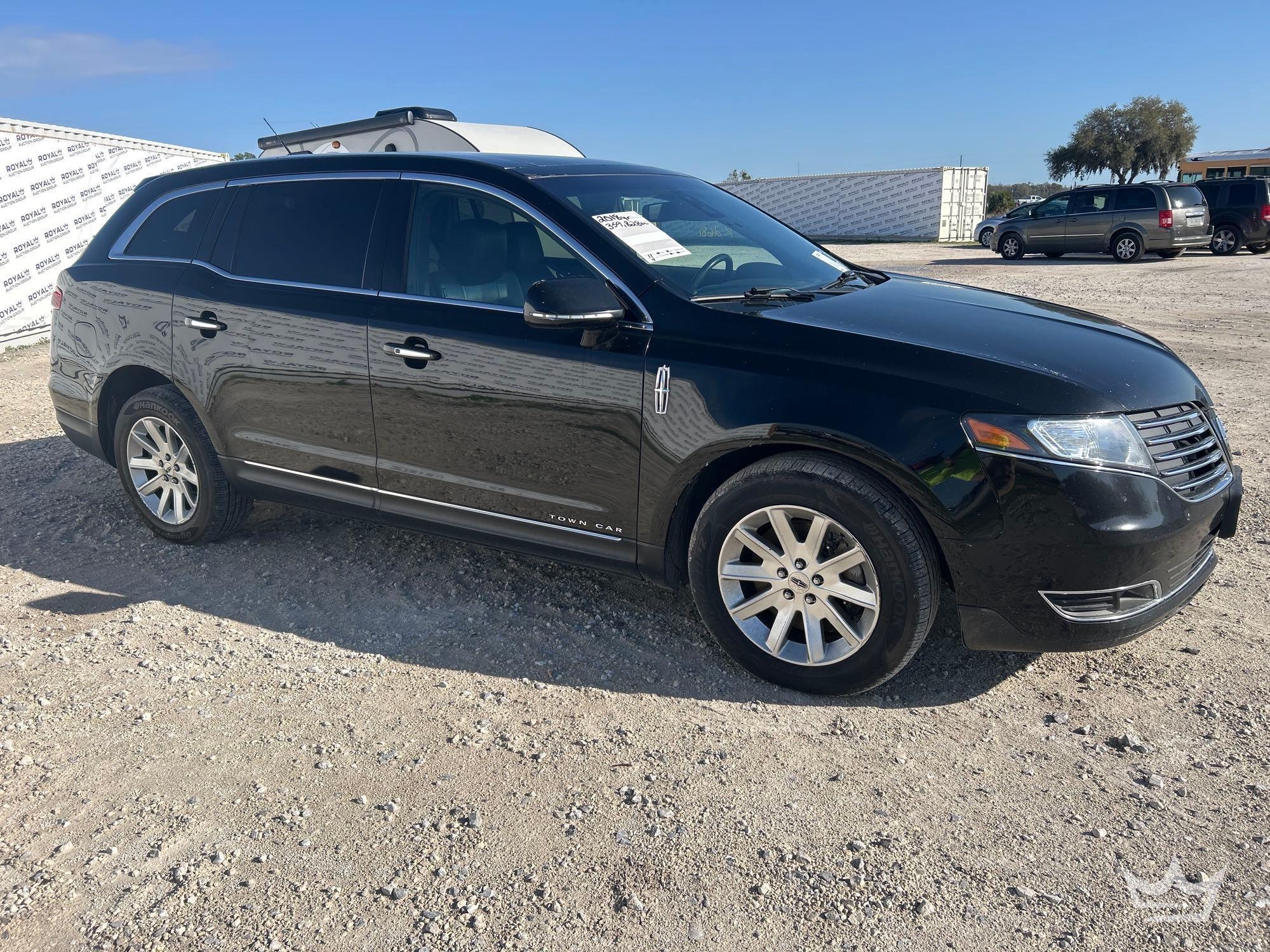 2018 Lincoln MKT Town Car AWD SUV (A61574)
