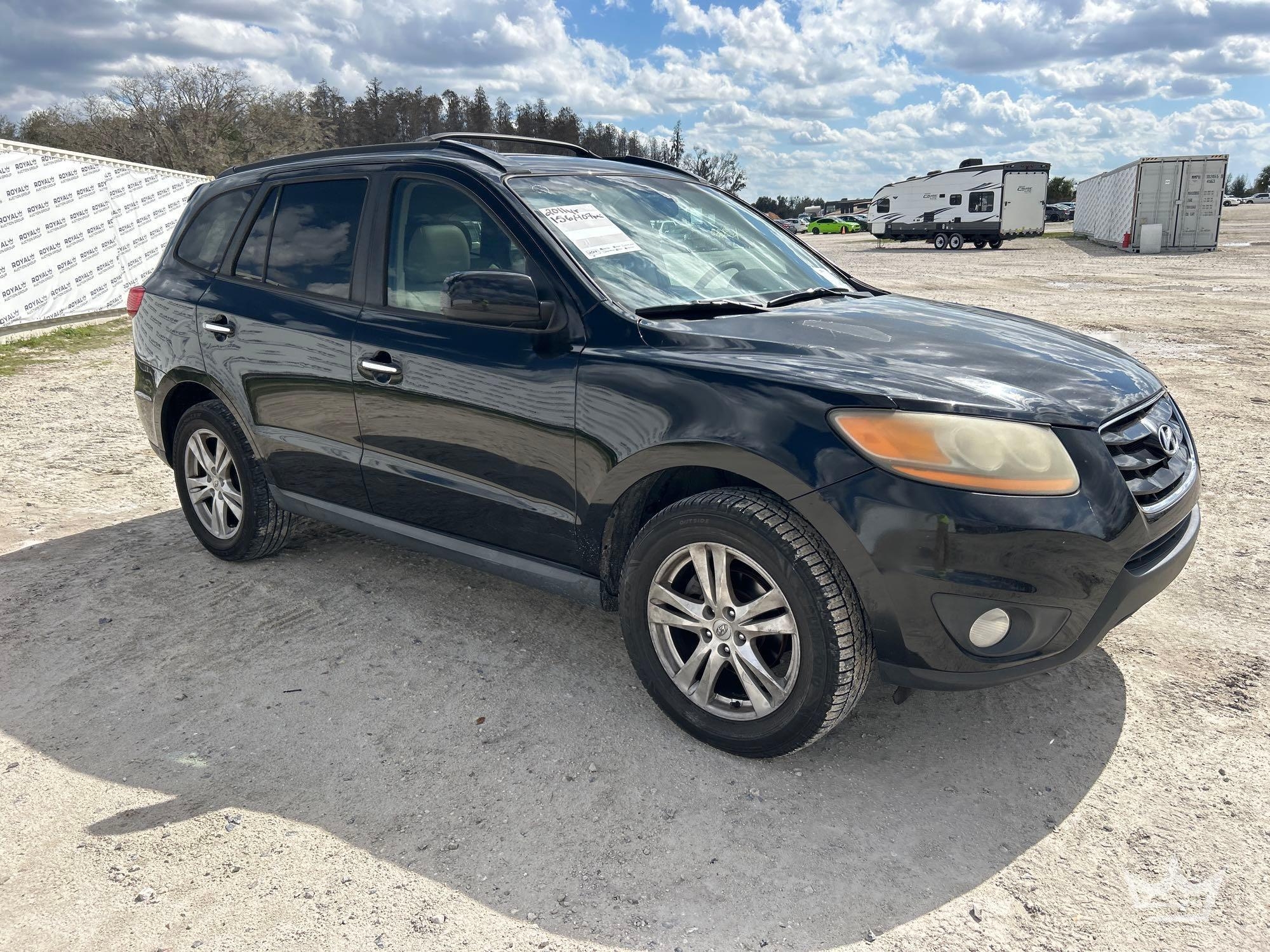 2011 Hyundai Santa Fe SUV (A61574)