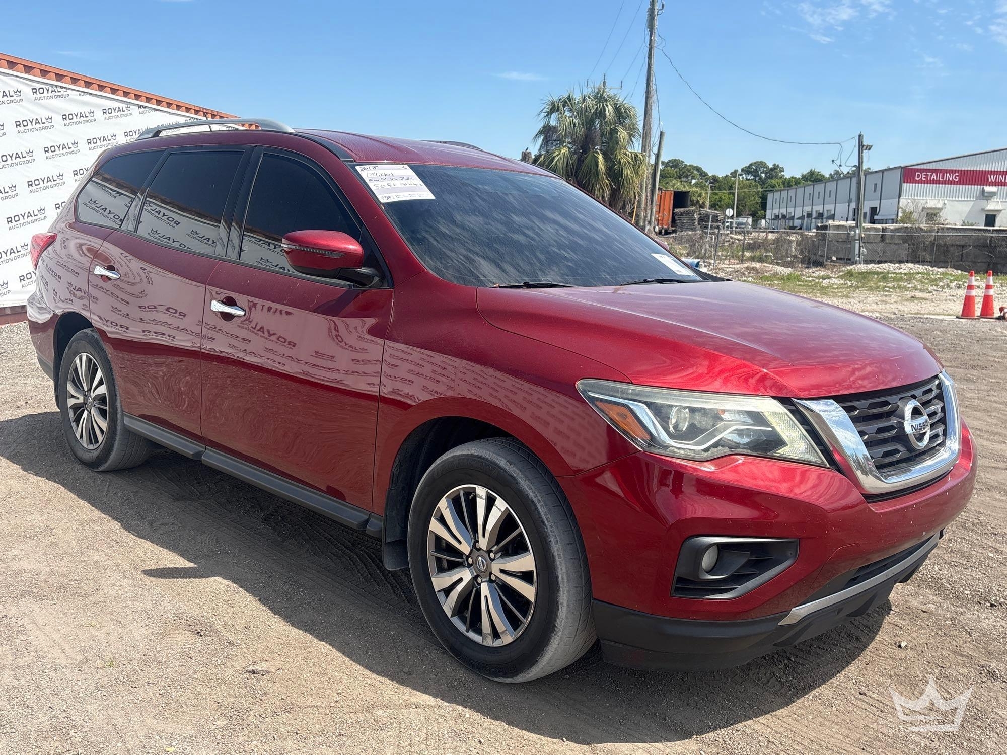 2018 Nissan Pathfinder SUV (A64557)