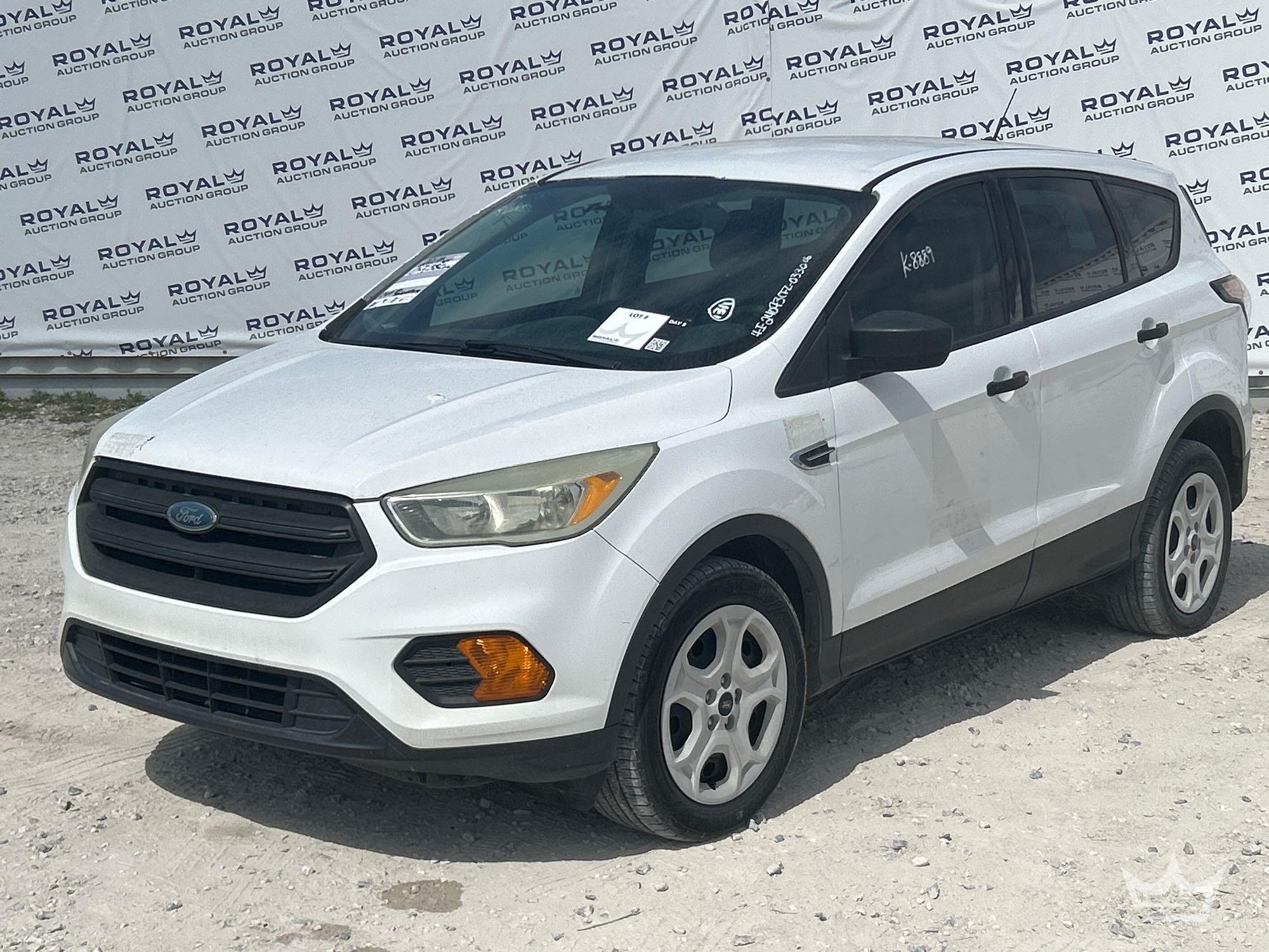 2017 Ford Explorer SUV (A64557)