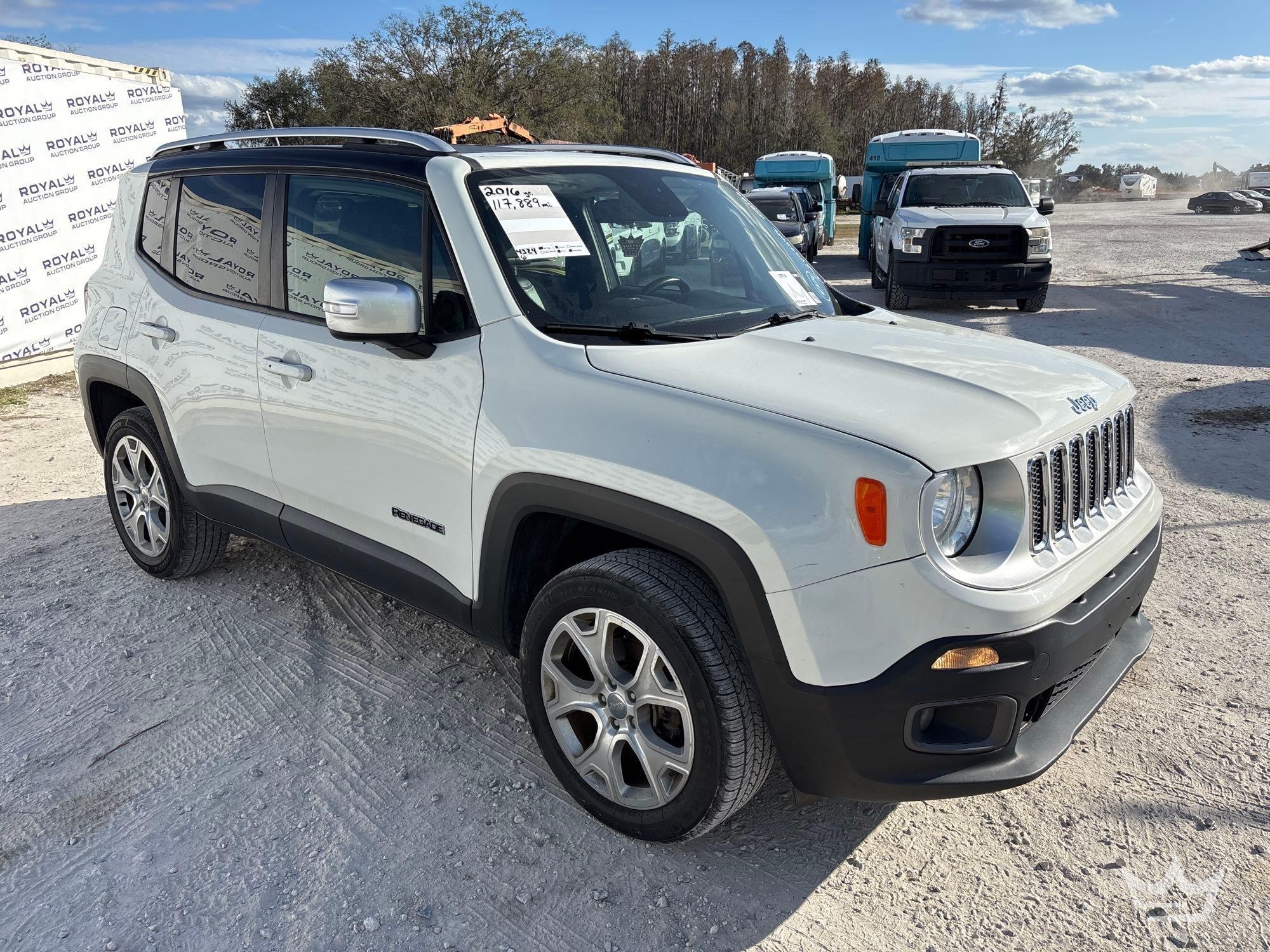 2016 Jeep Renegade 4x4 SUV (A61569)