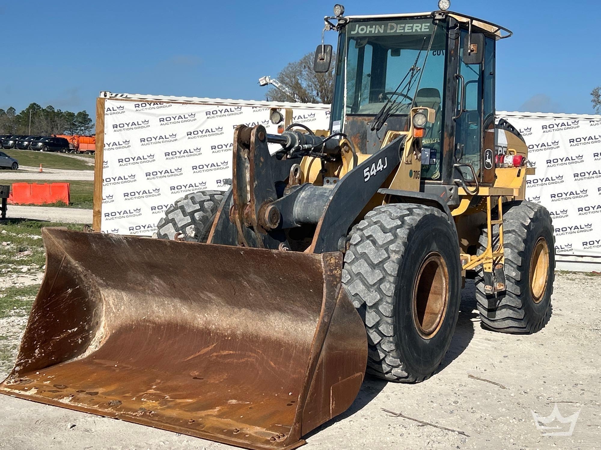 2004 John Deere 544J Articulated Wheel Loader (A64553)