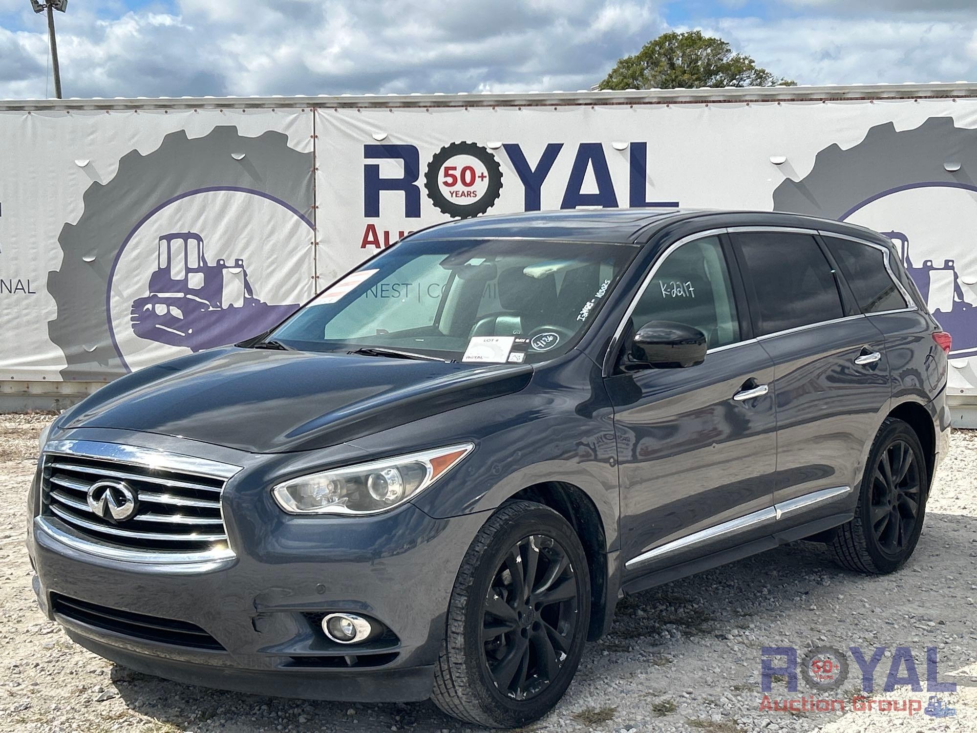 2013 Infiniti JX35 SUV (A55853)