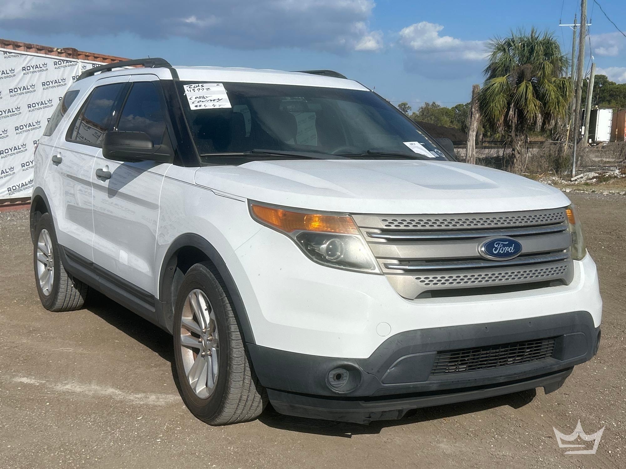 2015 Ford Explorer SUV (A61574)