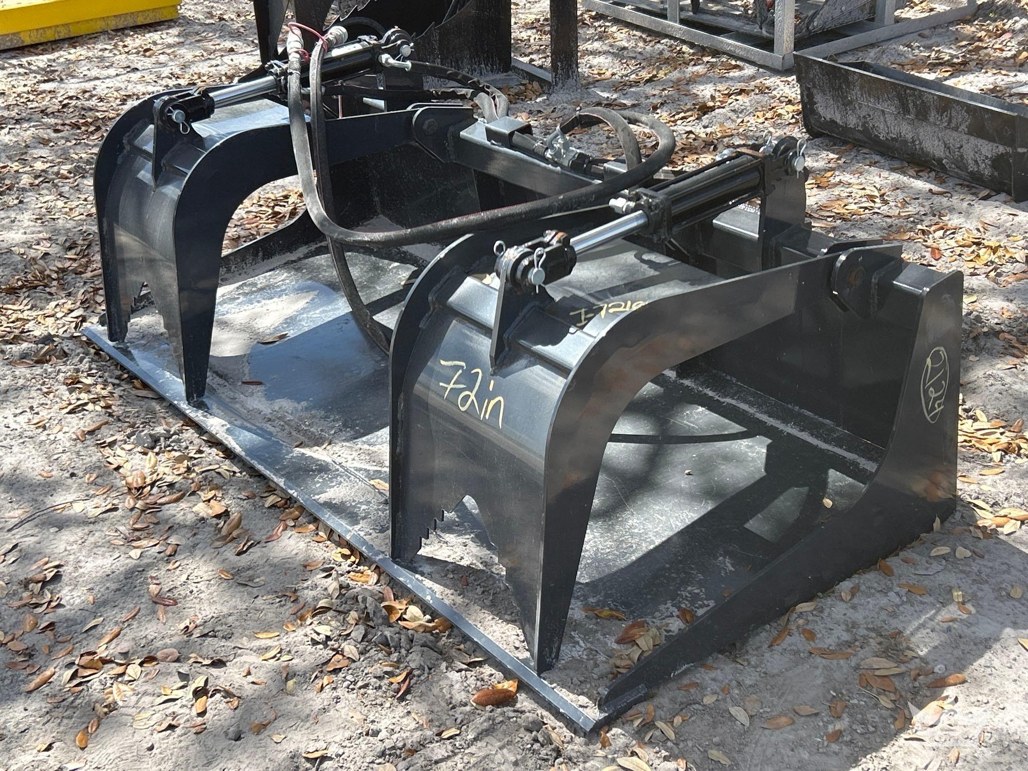 2025 Wolverine 72in. Hydraulic Dual Cylinder Grapple Skid Steer Attachment (A61572)