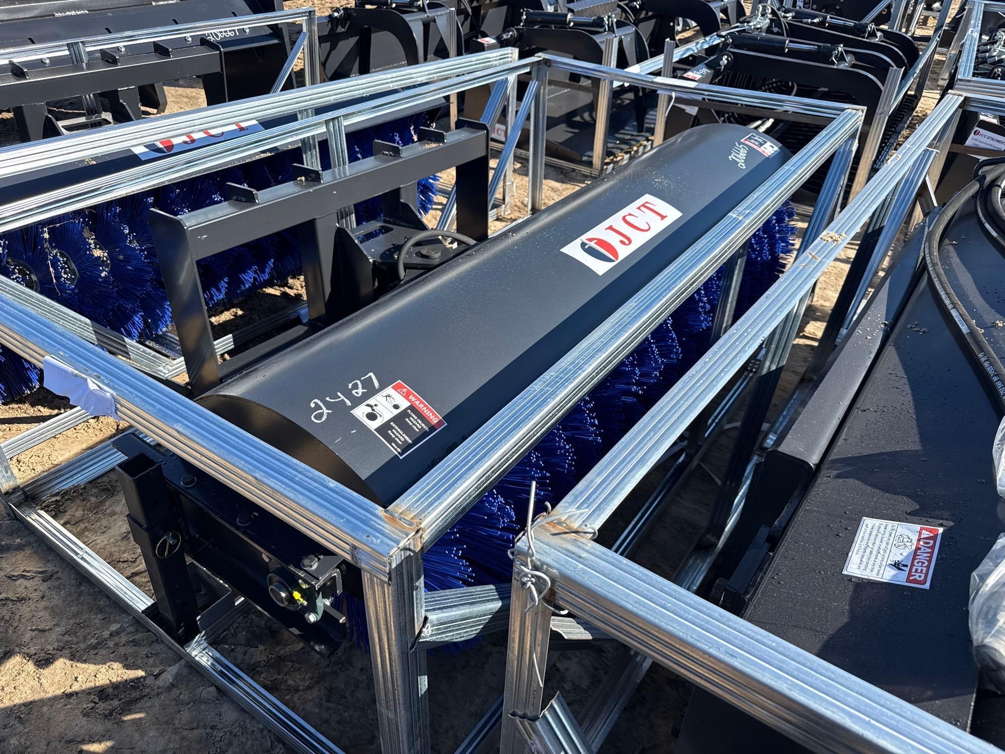 UNUSED JCT 72" HYD ANGLE BROOM (A58376)