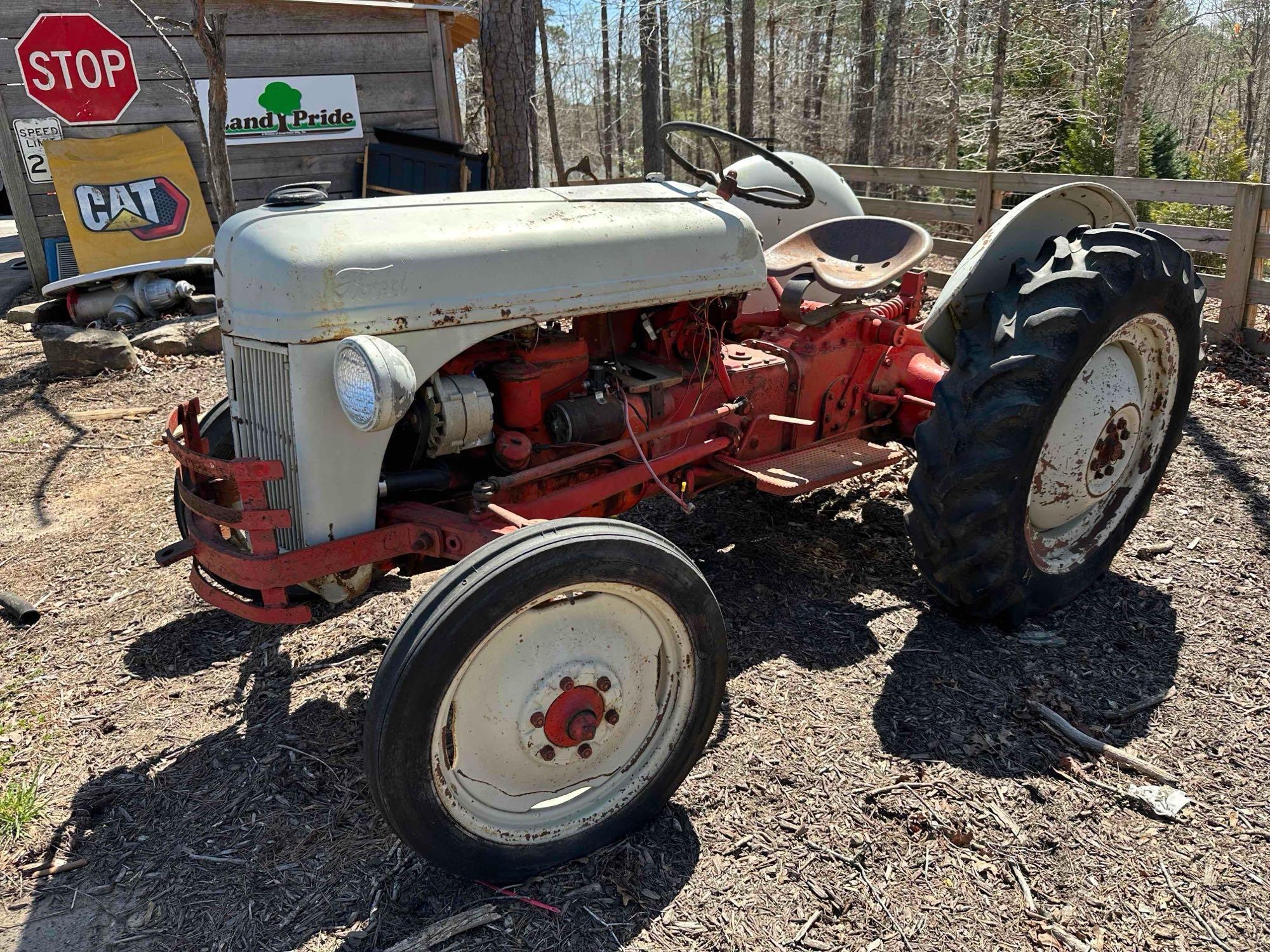 Ford Jubilee Tractor (A65579)