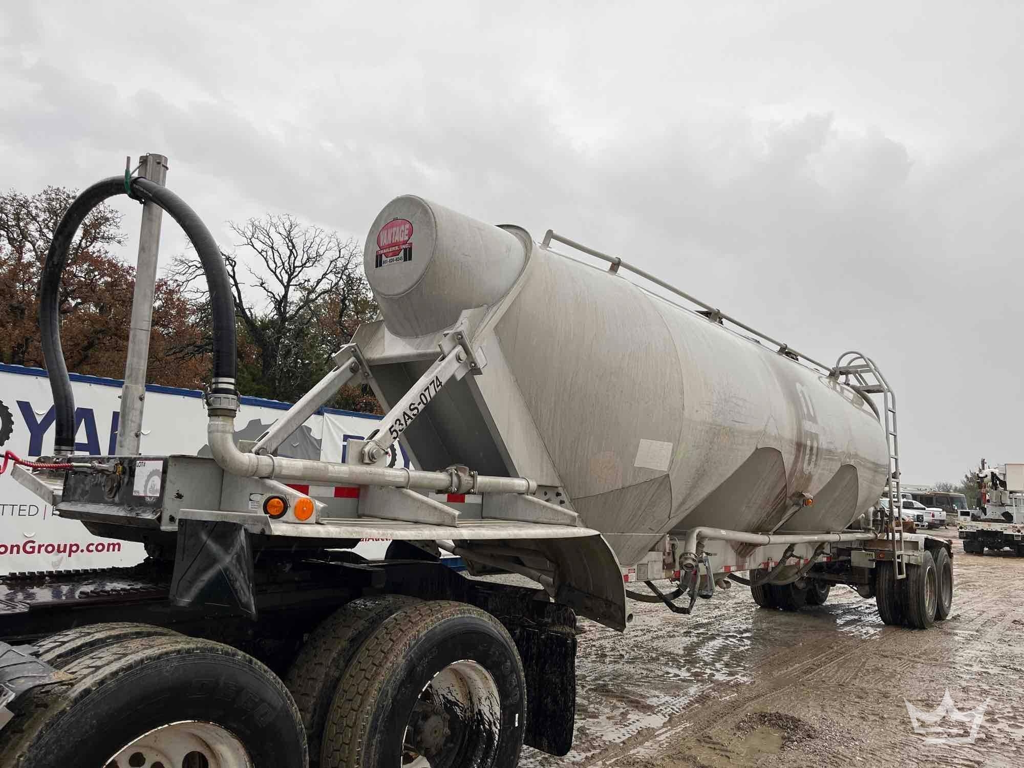 2007 Vantage P-42-1000 42ft. T/A Dry Bulk Pneumatic Tank Trailer (A60352)