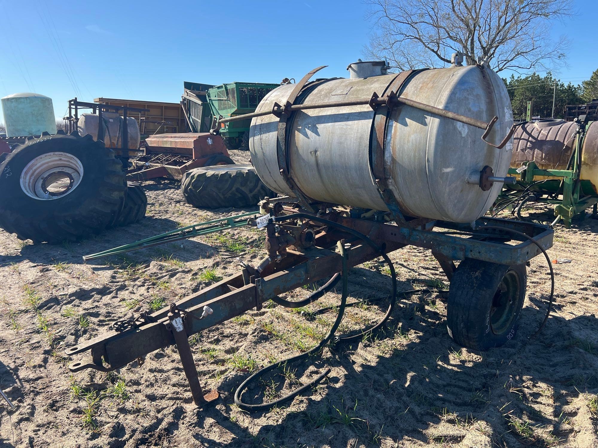 JOHN BLUE 300 GALLON NITROGEN APPLICATOR (A63290)