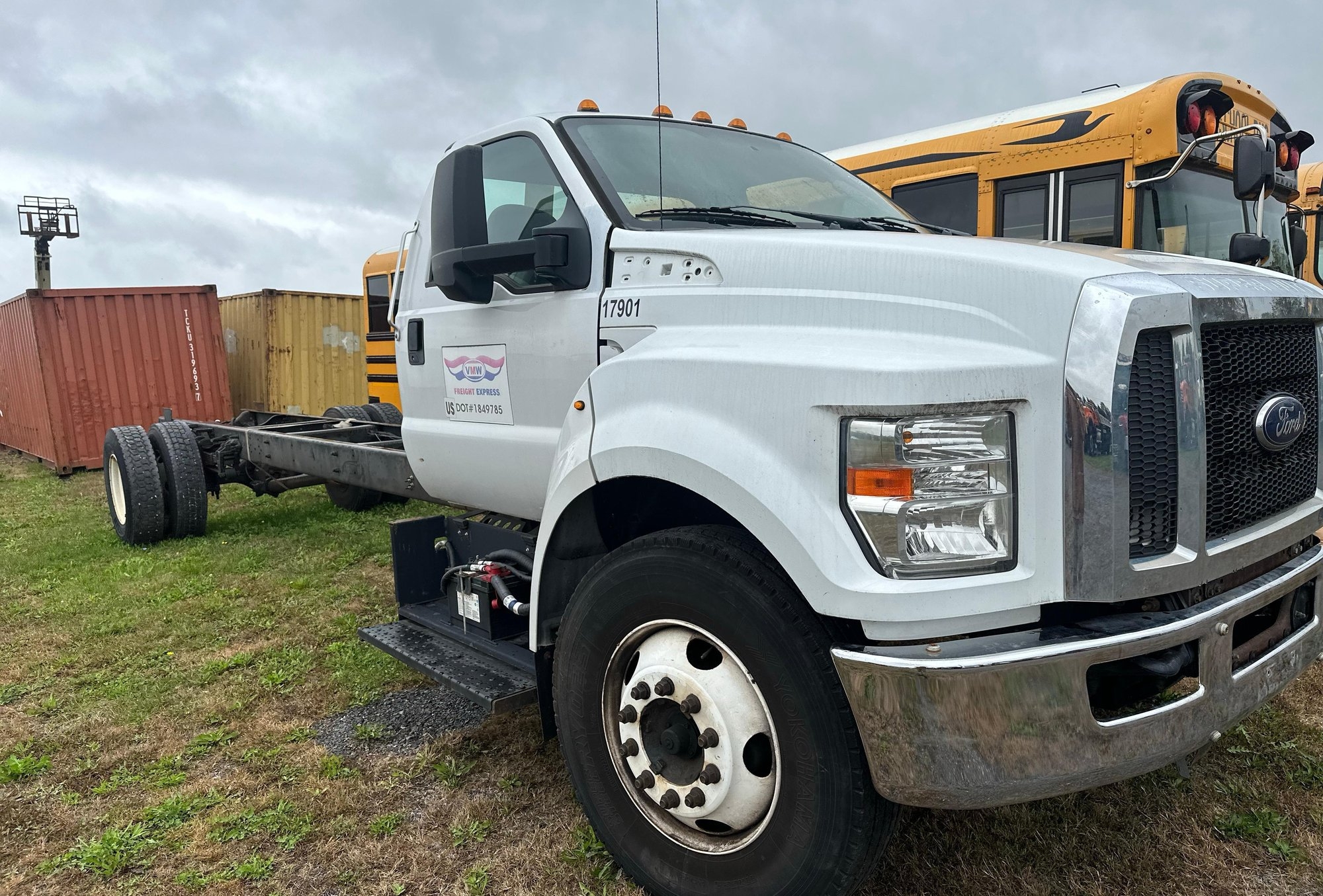 2017 Ford Cab & Chassis (A47477)