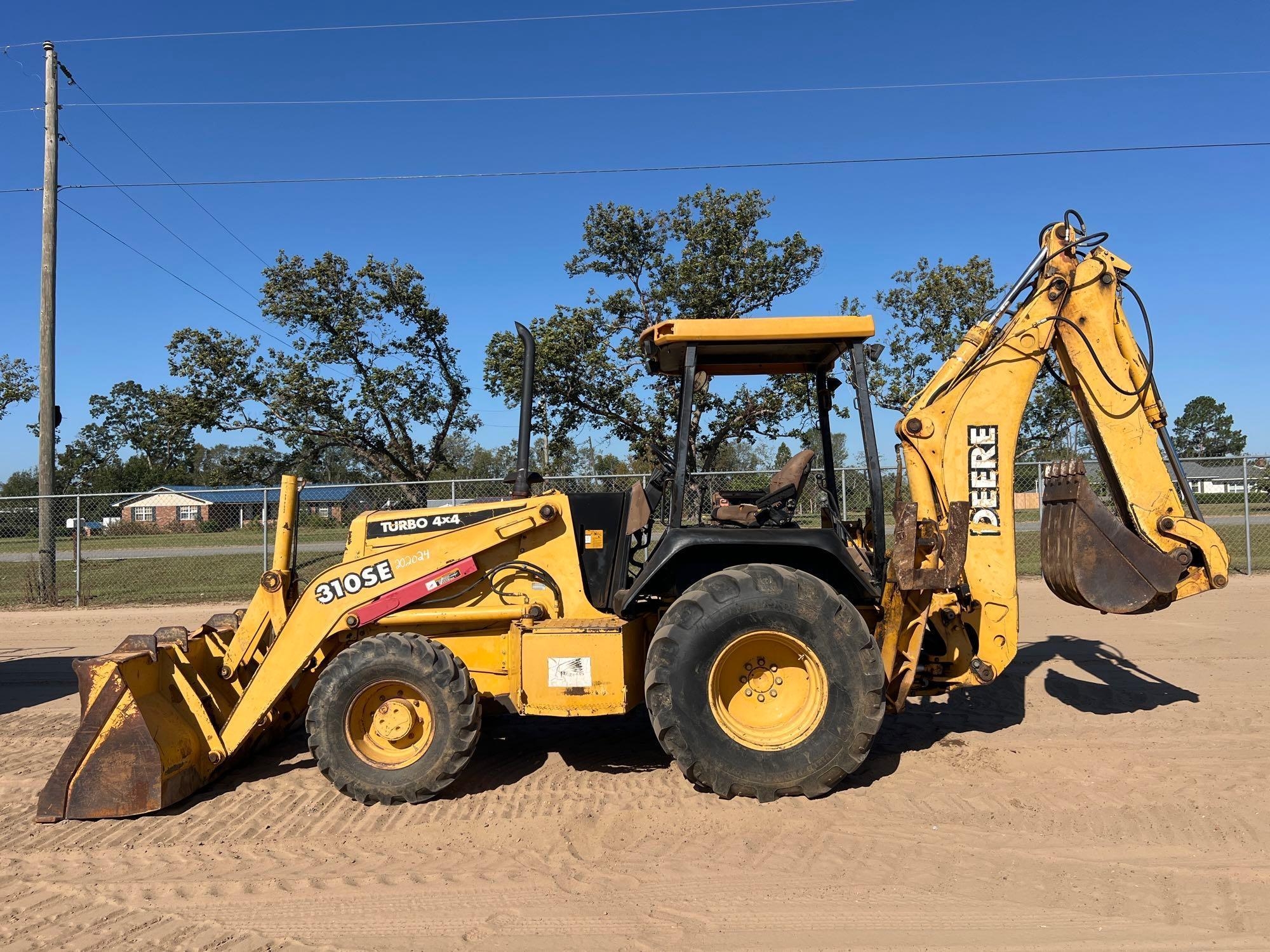 2000 JOHN DEERE 310SE BACKHOE (A52705)