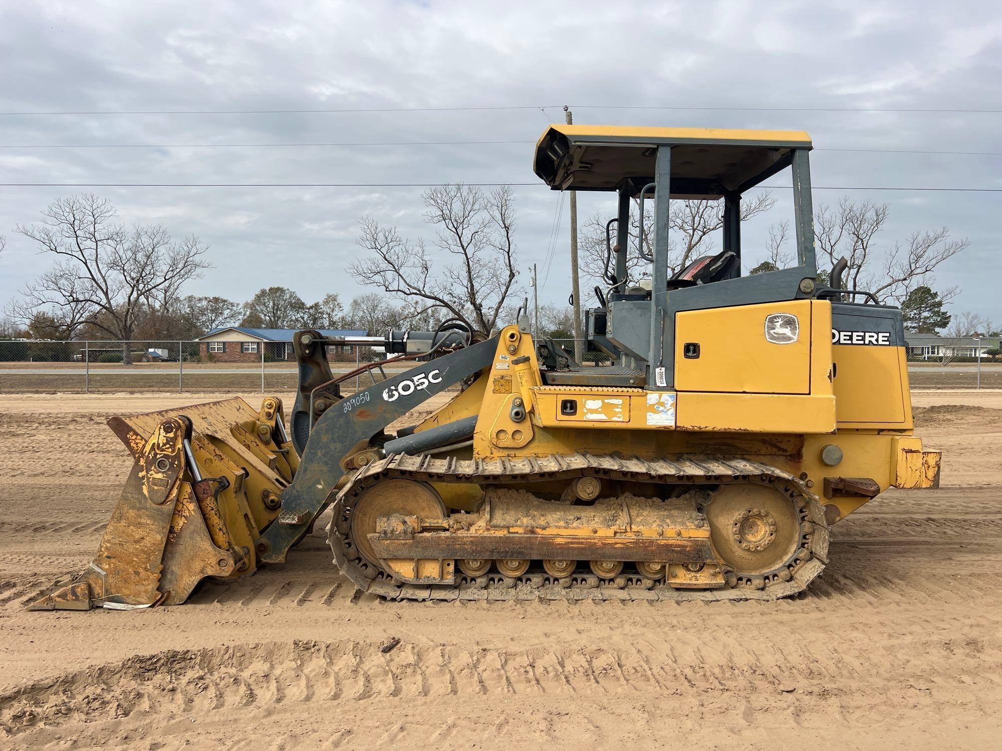 2007 JOHN DEERE 605C CRAWLER LOADER (A60429)