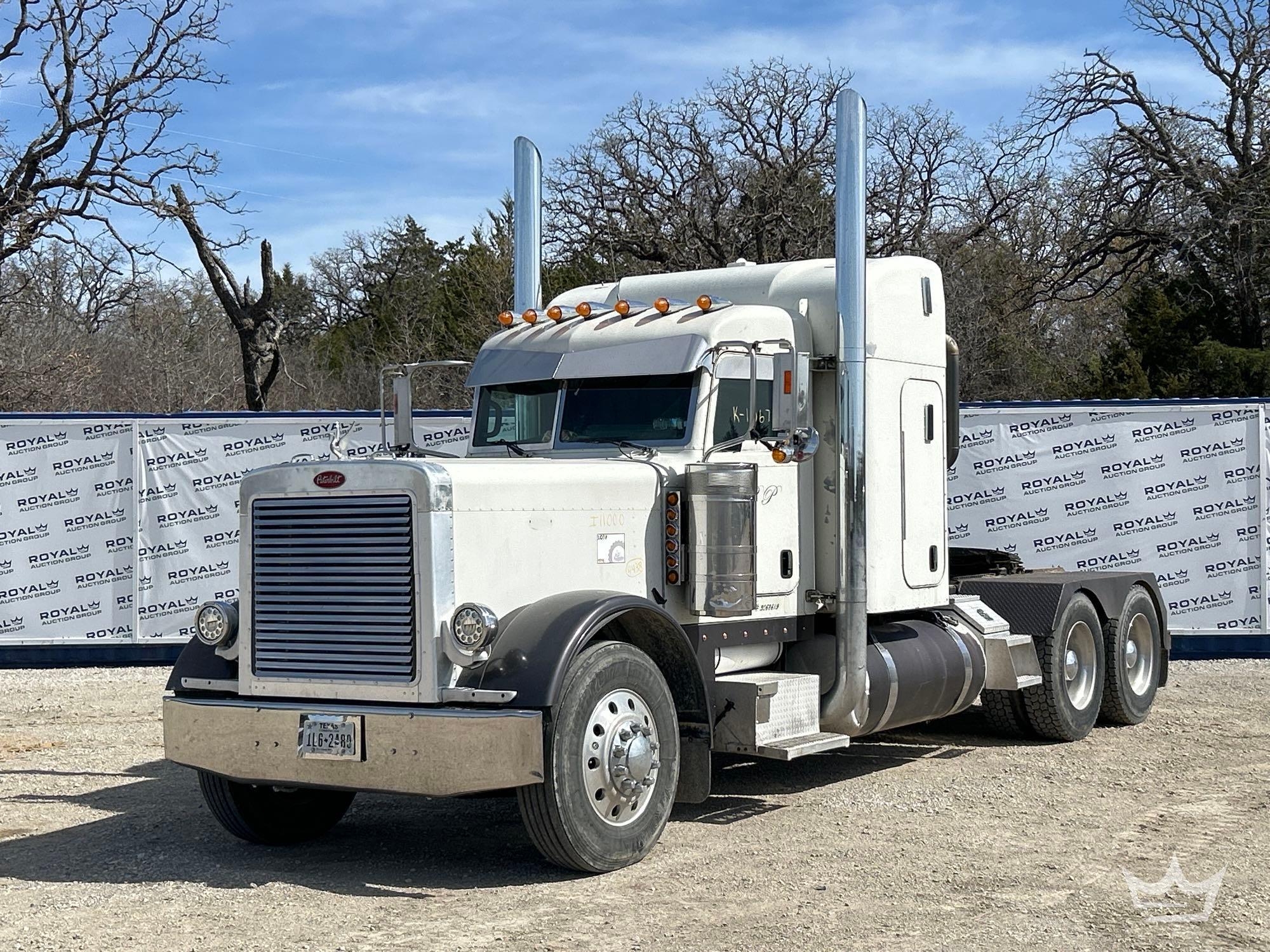 2006 Peterbilt 379 T/A Sleeper Cab Truck Tractor (A64194)