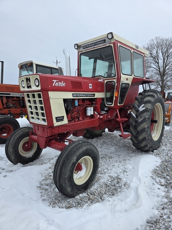 IH International 1466 Tractor (A66285)