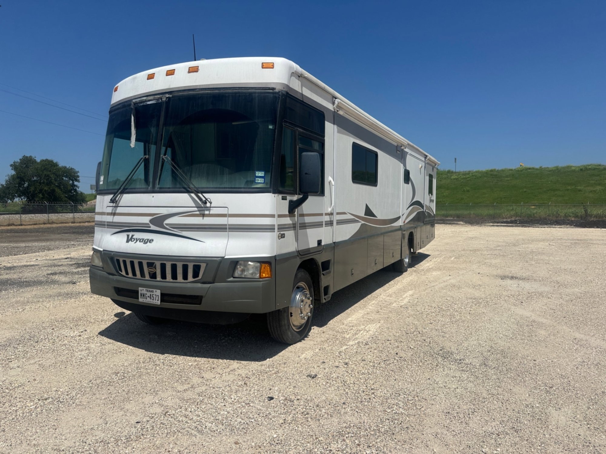 2005 WINNEBAGO WORKHORSE W22 RV (A50854)