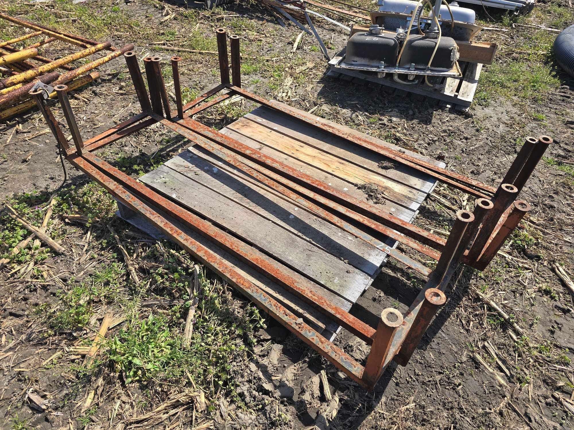 (4) METAL STANDS (A63291)